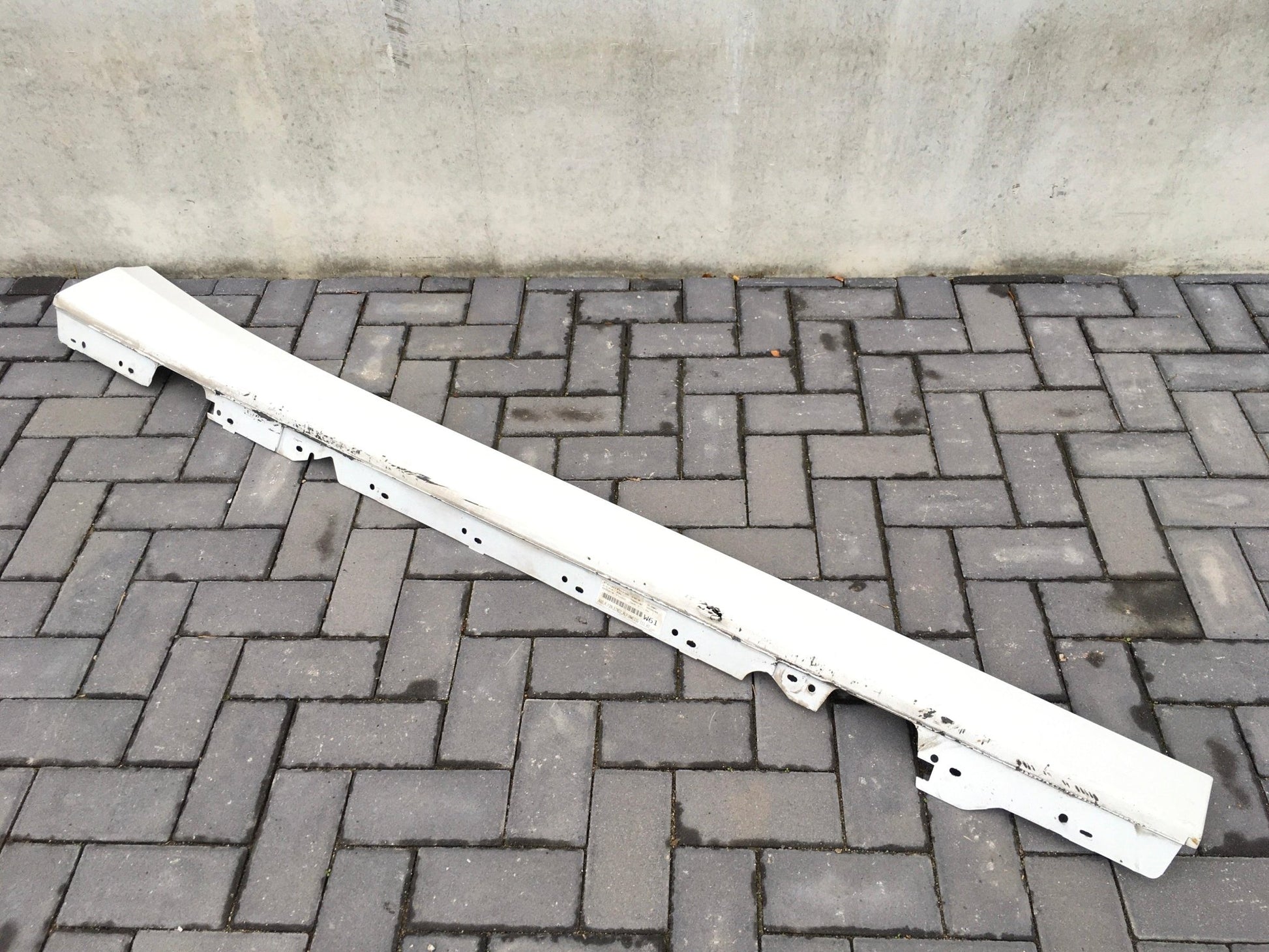 Faldon derecho BMW F20 - 51777293554