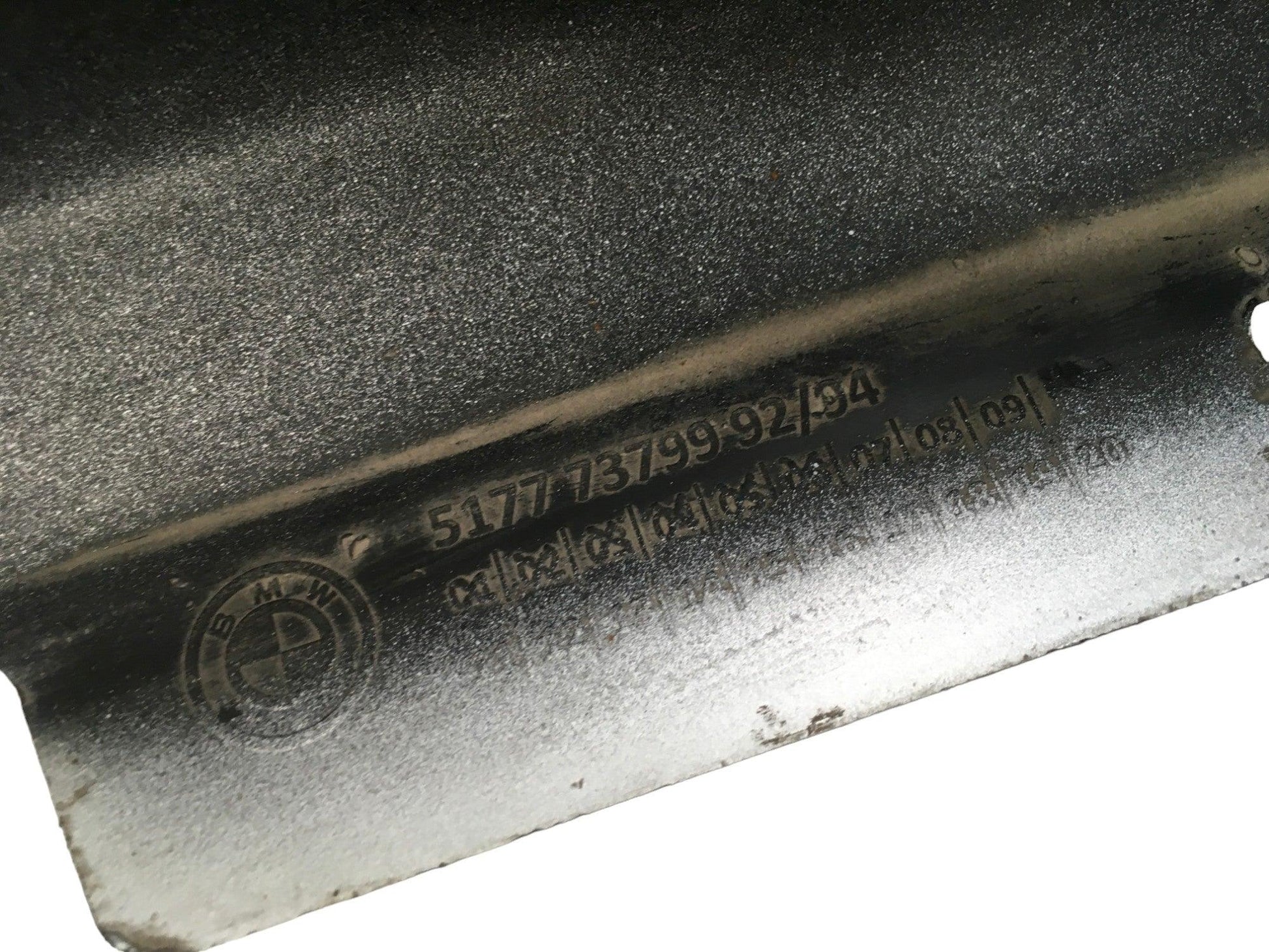 Faldon derecho BMW X1 F48 - 51777379994