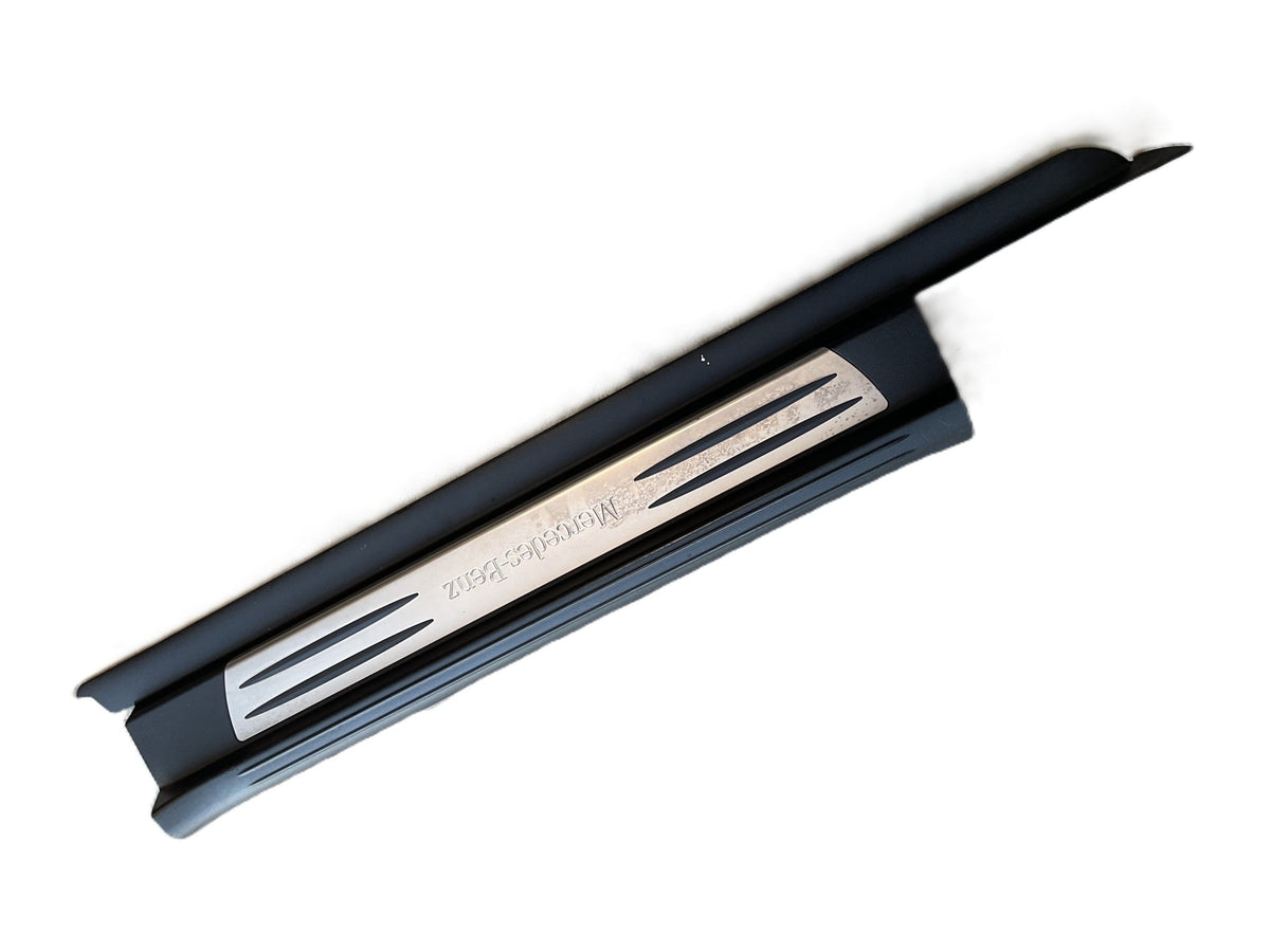 Faldon Lateral dcho Mercedes (R171) 04-11 - 1716800135