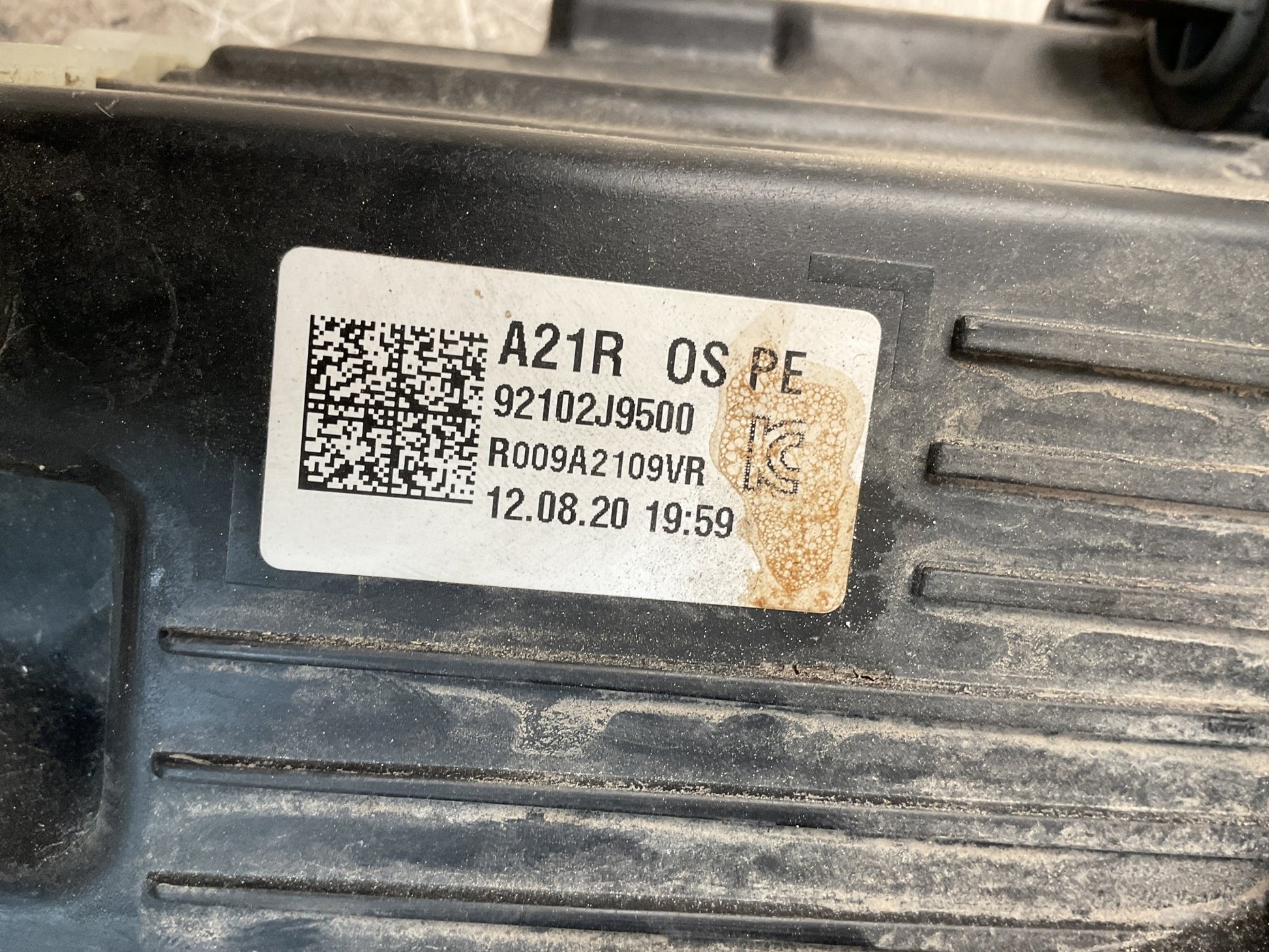 Faro dcho Hyundai Kona N - Line 2021 - 2023 - 92102J9500