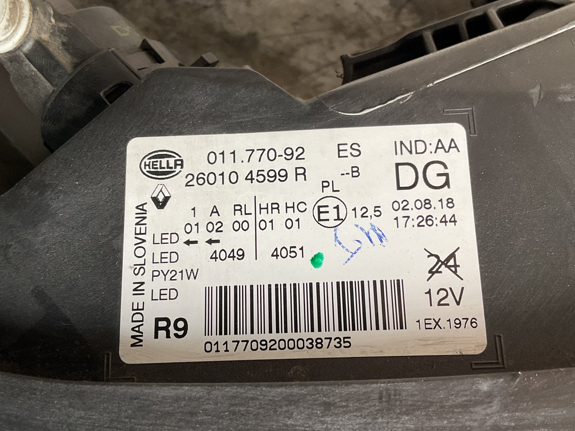 Faro dcho Renault Kadjar 2019 - 2024 - 260104599R