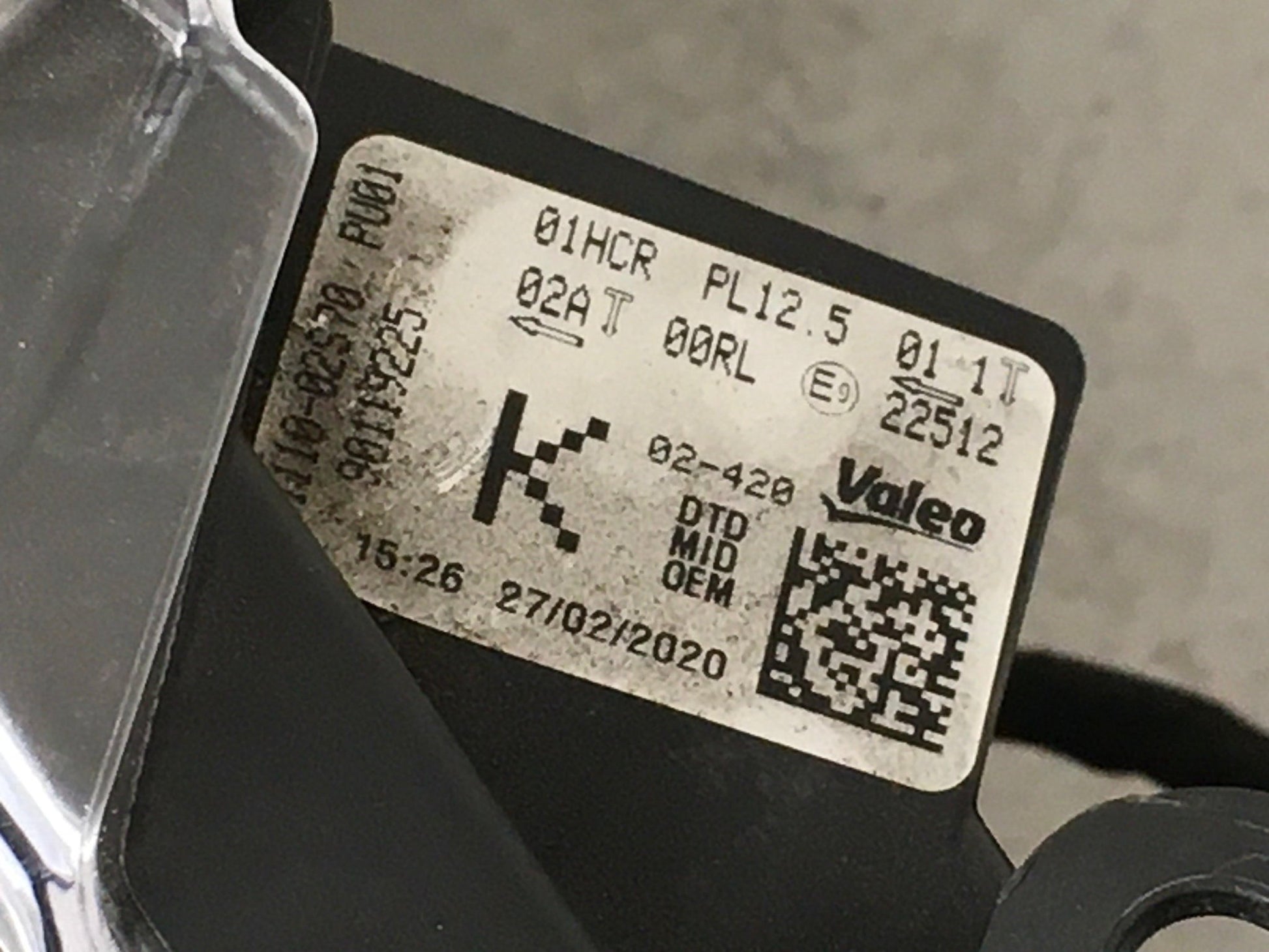 Faro Dcho Toyota Corolla E21 SE - 8111002S70