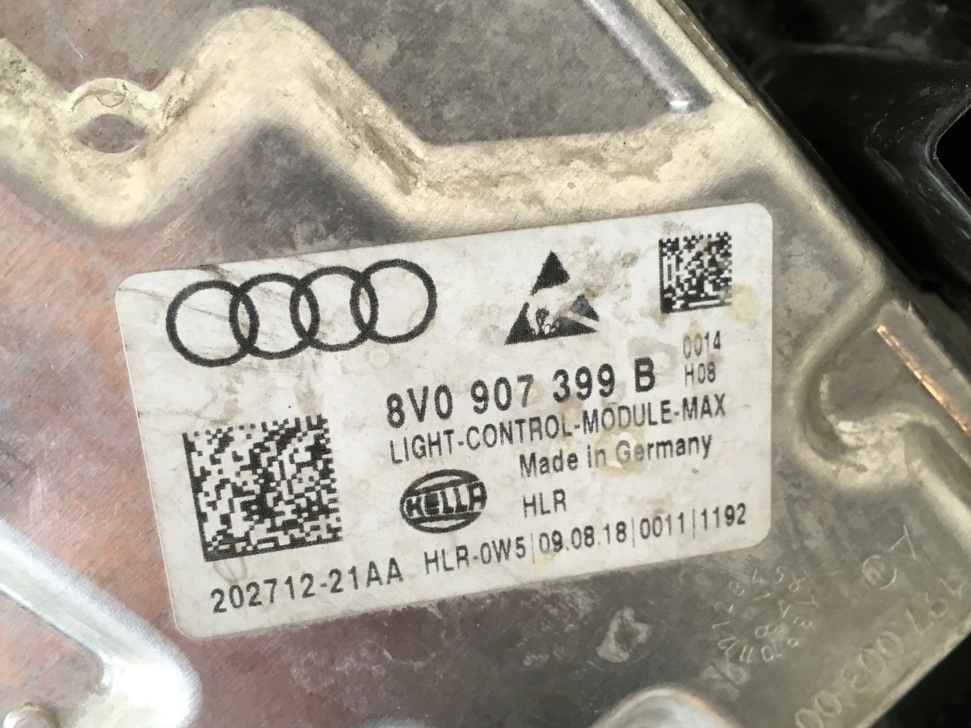 Faro dcho VW Tiguan II R-Line - 5NB941082D