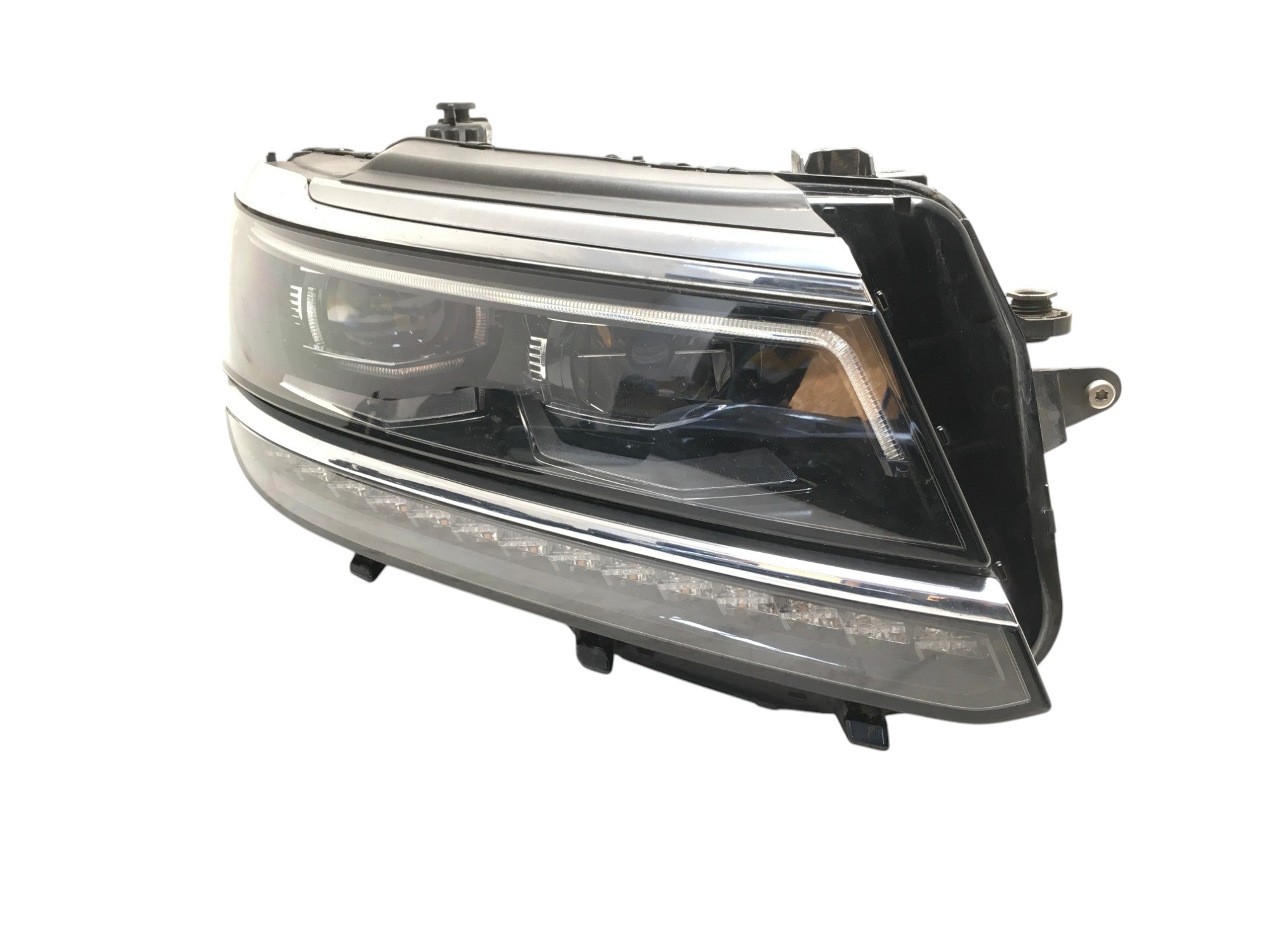 Faro dcho VW Tiguan II R-Line - 5NB941082D