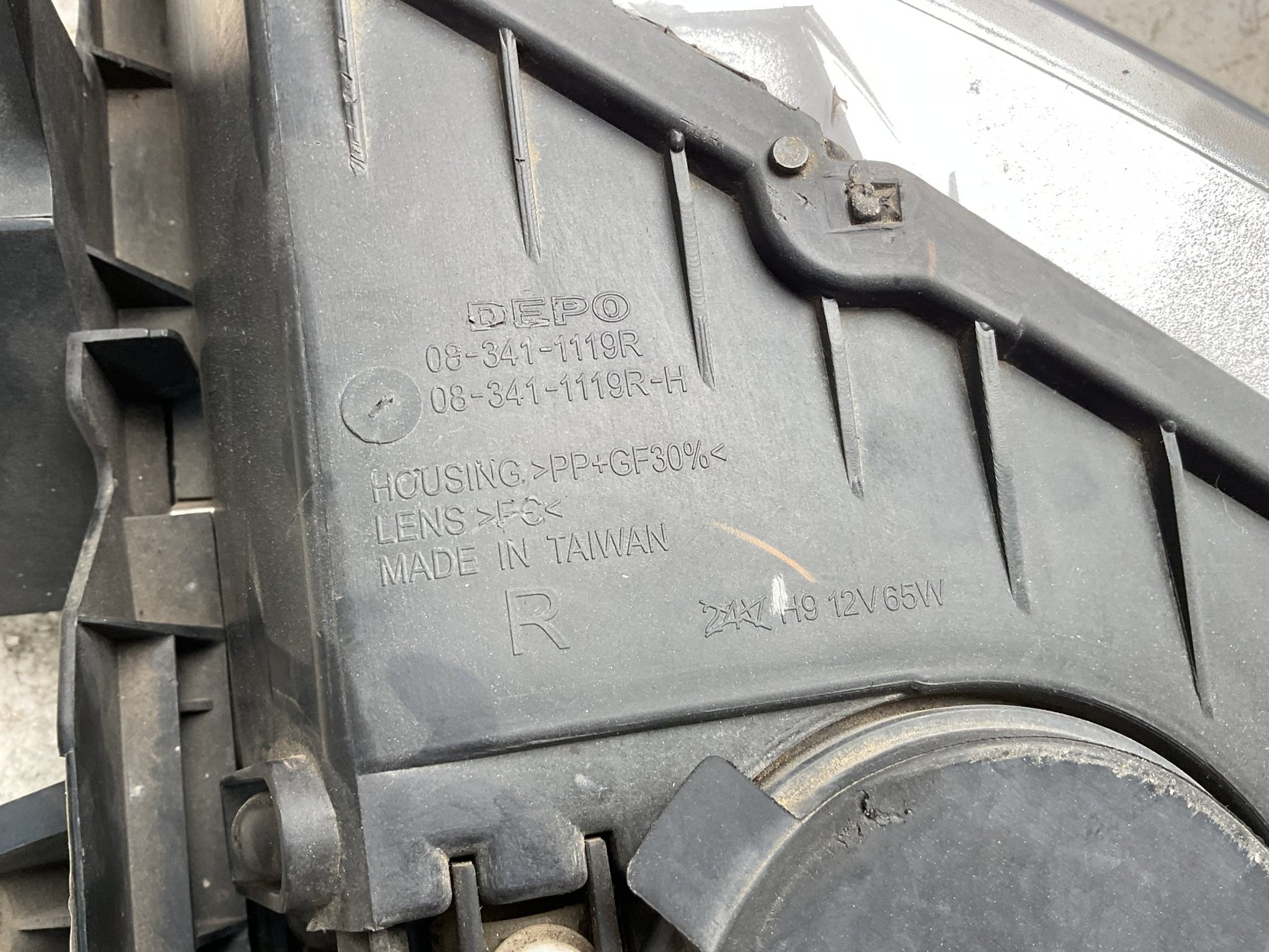 Faro dcho VW Touareg 7L 02-10 - 89307869