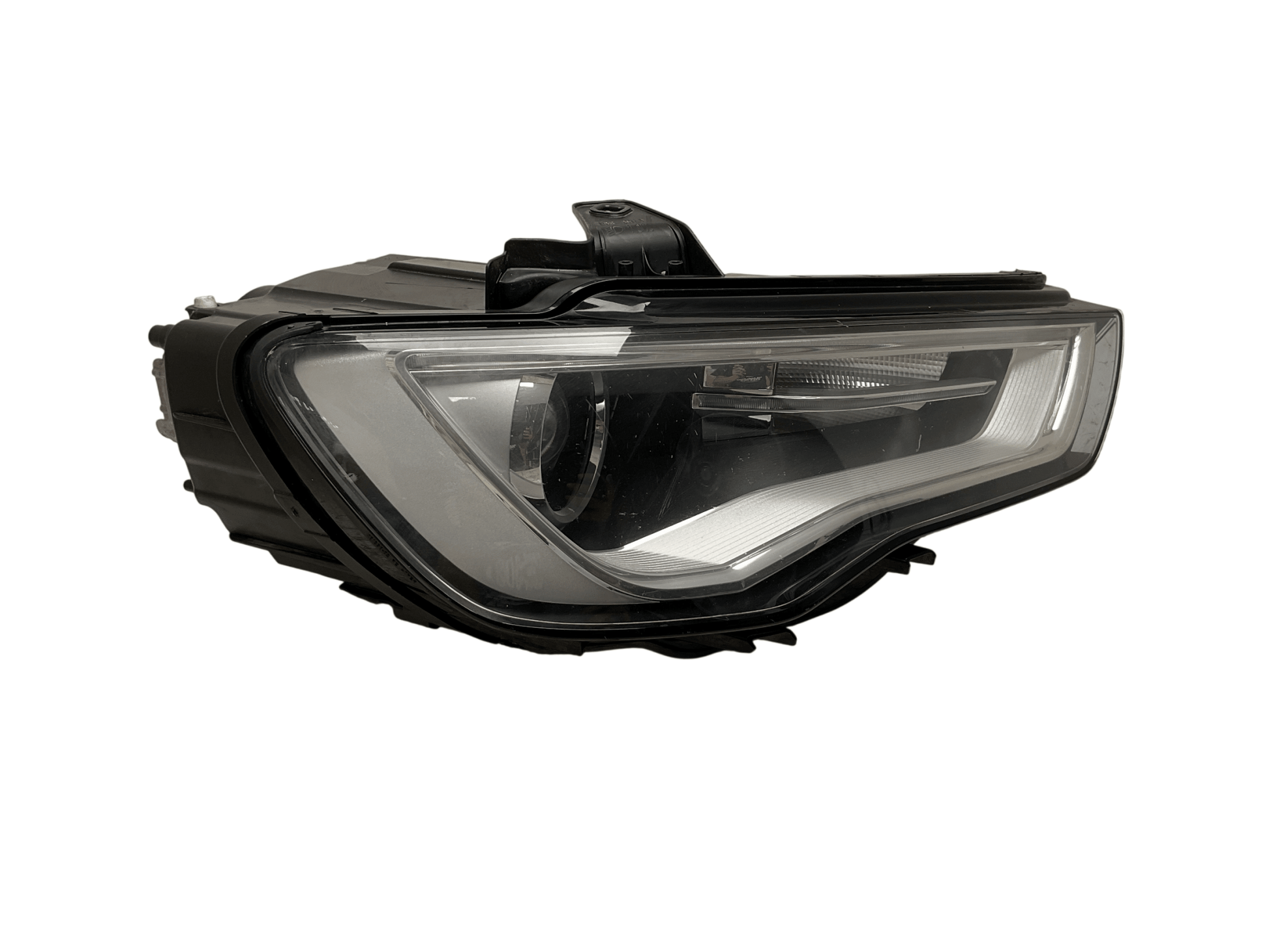 Faro del dcho Audi A3 12-20 - 8V0941006