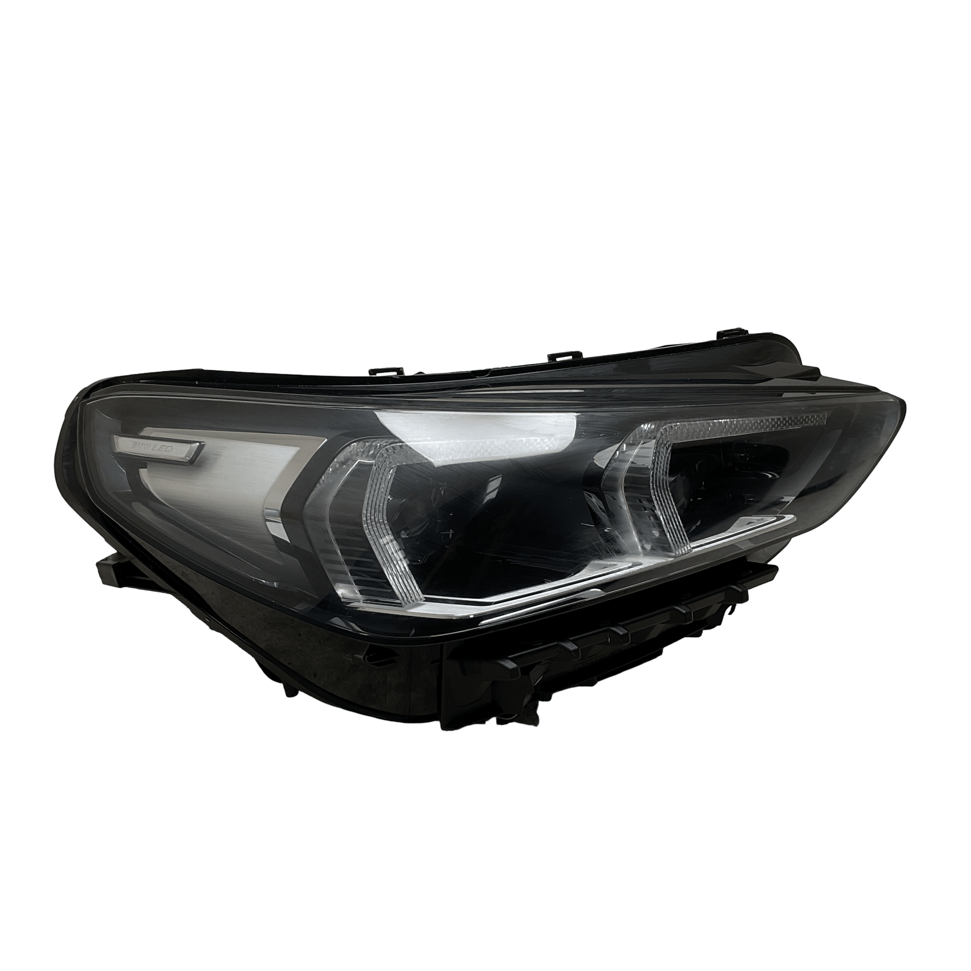 Faro del dcho BMW X1 22-26 - 63115A64424