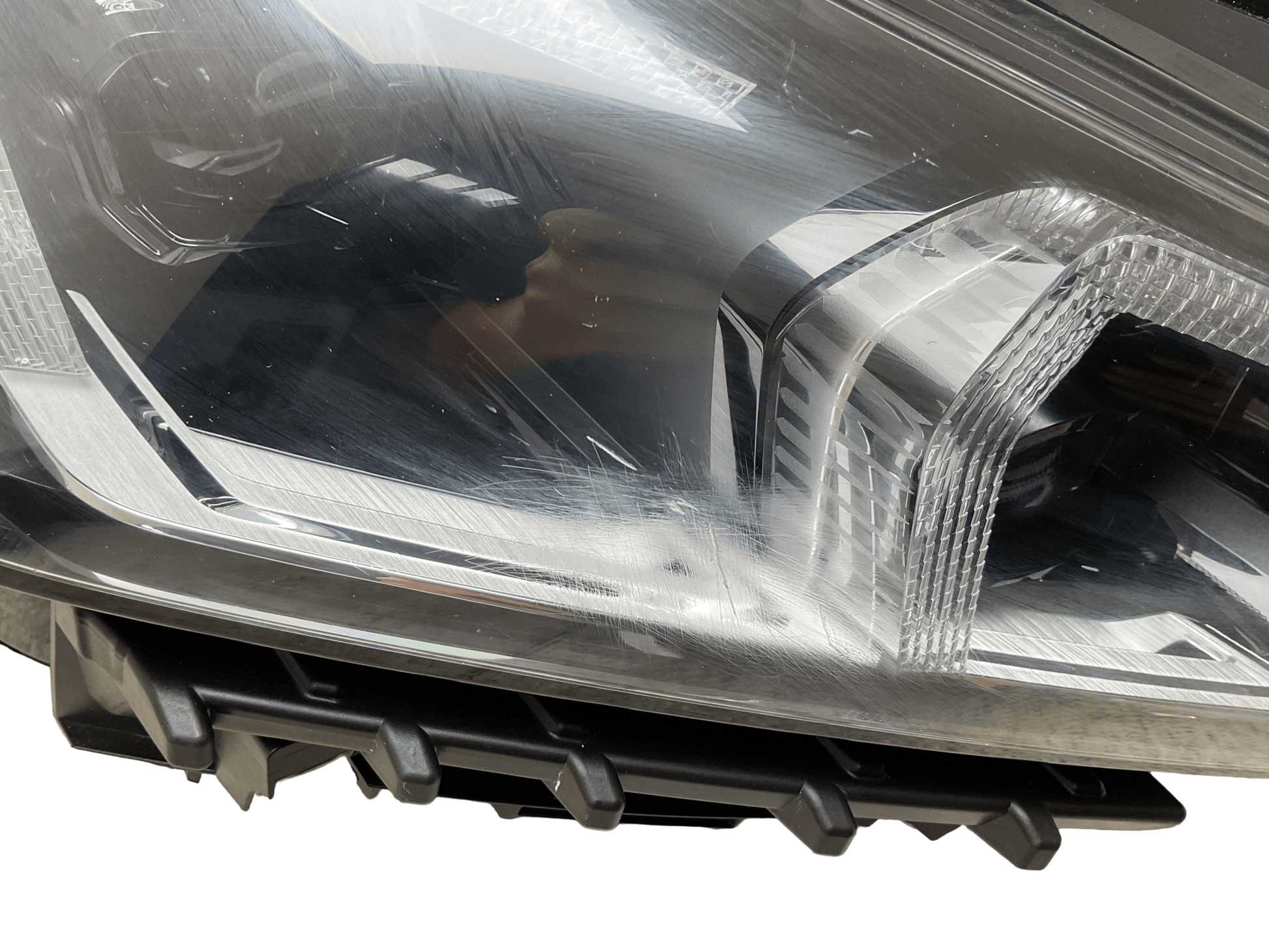 Faro del dcho BMW X1 22-26 - 63115A64424