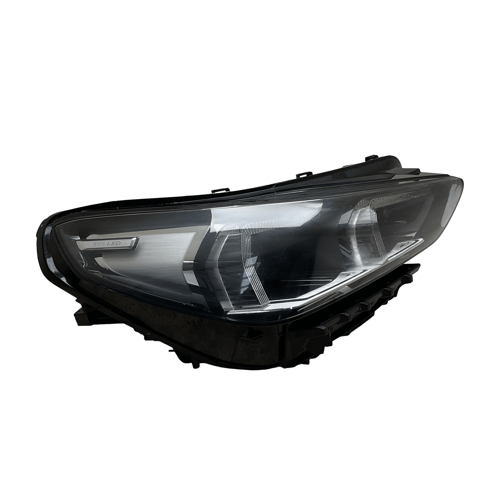 Faro del dcho BMW X1 22-26 - 63115A64424