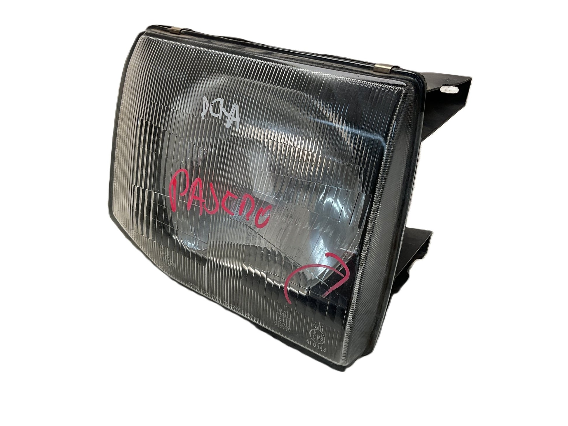 Faro del dcho Mitsubishi Montero V20/V40 91-00