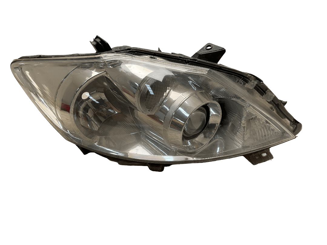 Faro del dcho Toyota Auris 07-12 - 8111002A40