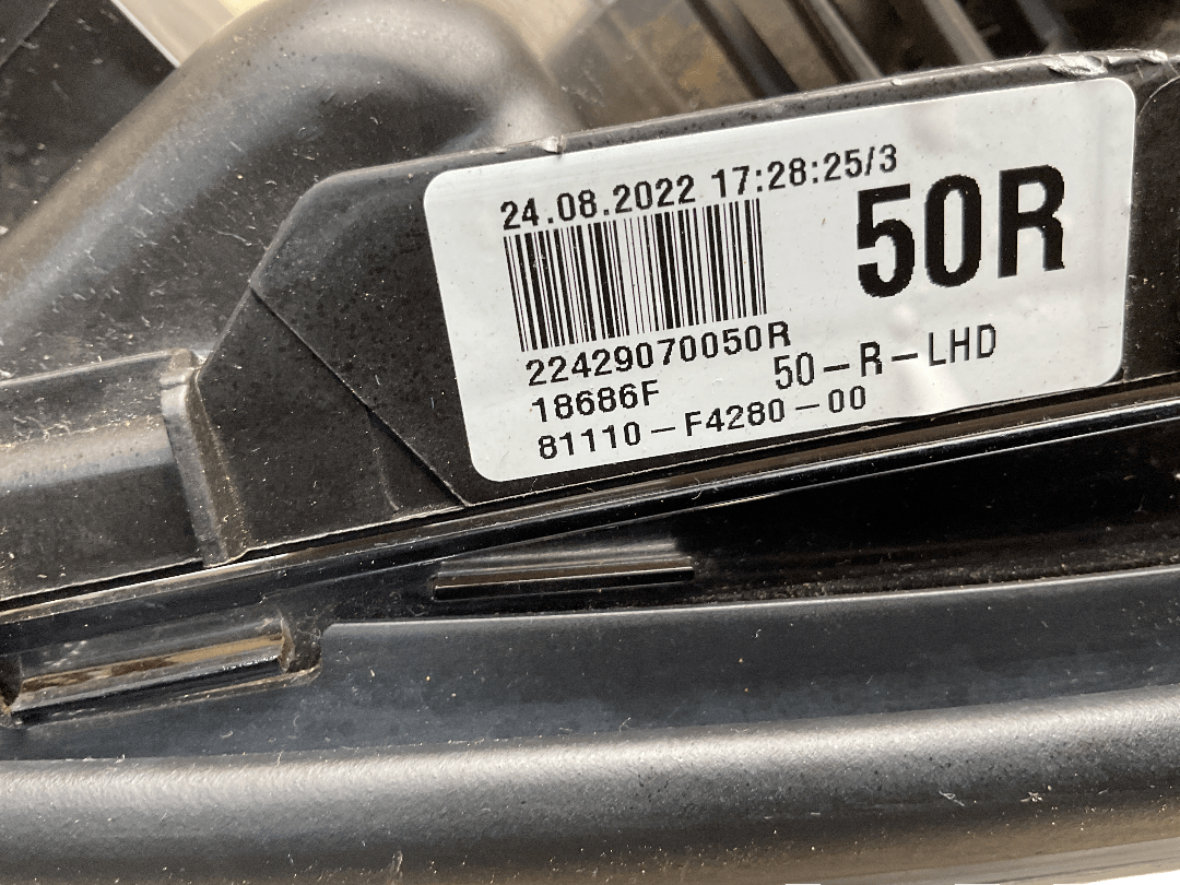 Faro del dcho Toyota C-HR 19-21 - 81110F4280