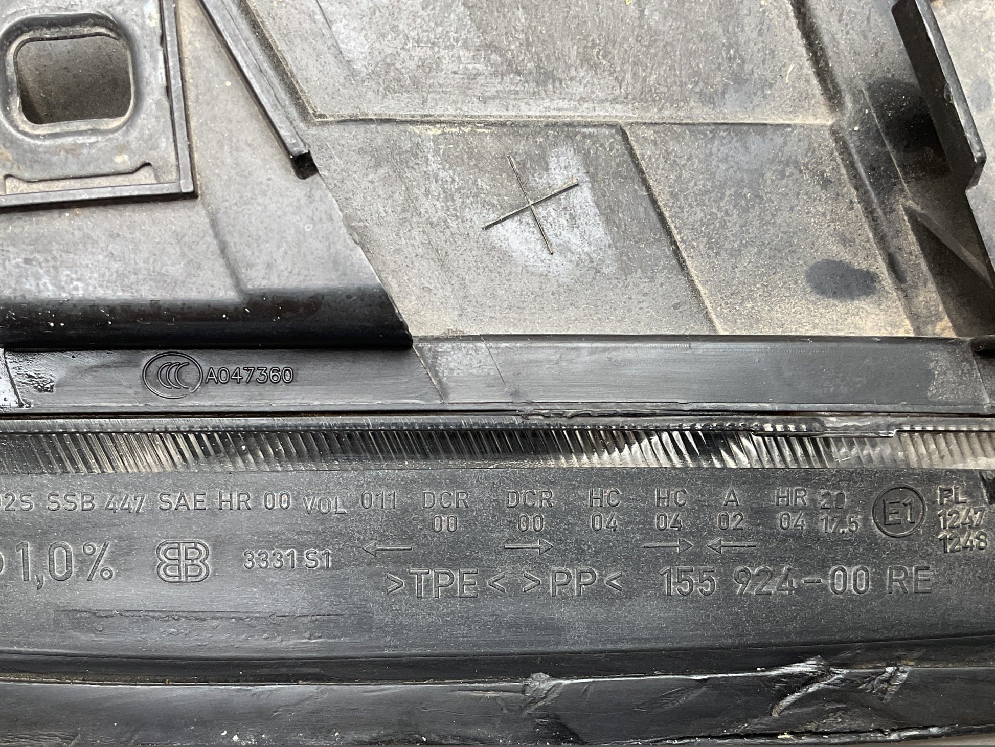 Faro del izq Audi A6 1997-2004 - 15592400RE _