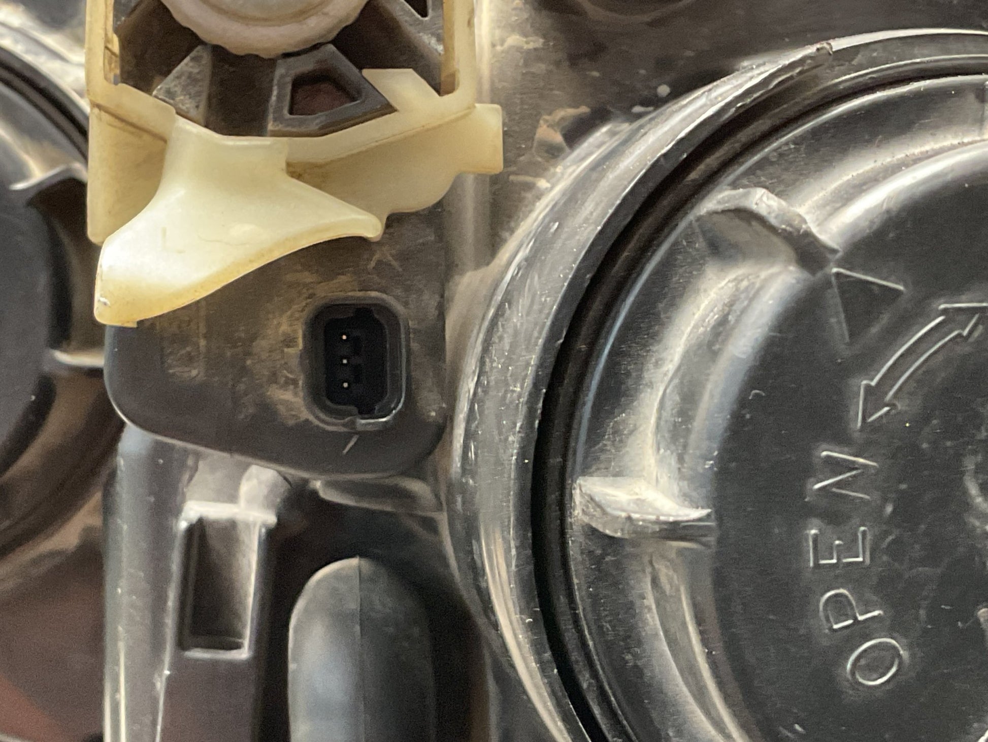 Faro del izq Hyundai i30 2007 - 2012 - 921012LXXX