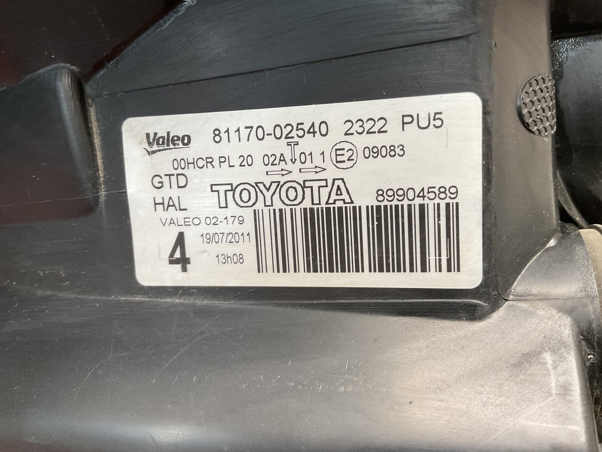 Faro del izq Toyota Auris 07-12 - 8117002540