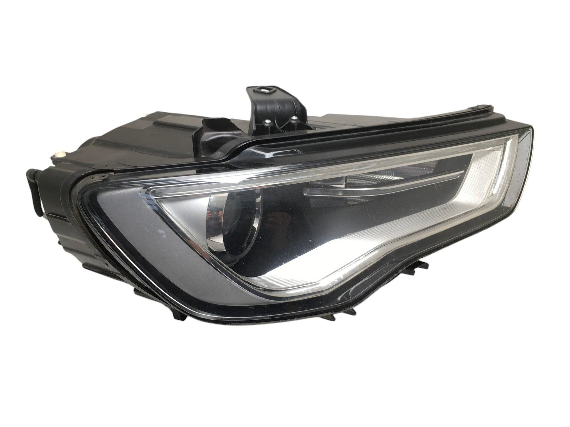 Faro derecho Audi A3 8V - 8V0941006