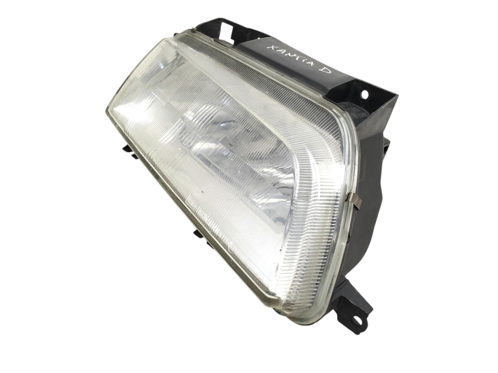 Faro derecho Citroen Xantia - 88205034D