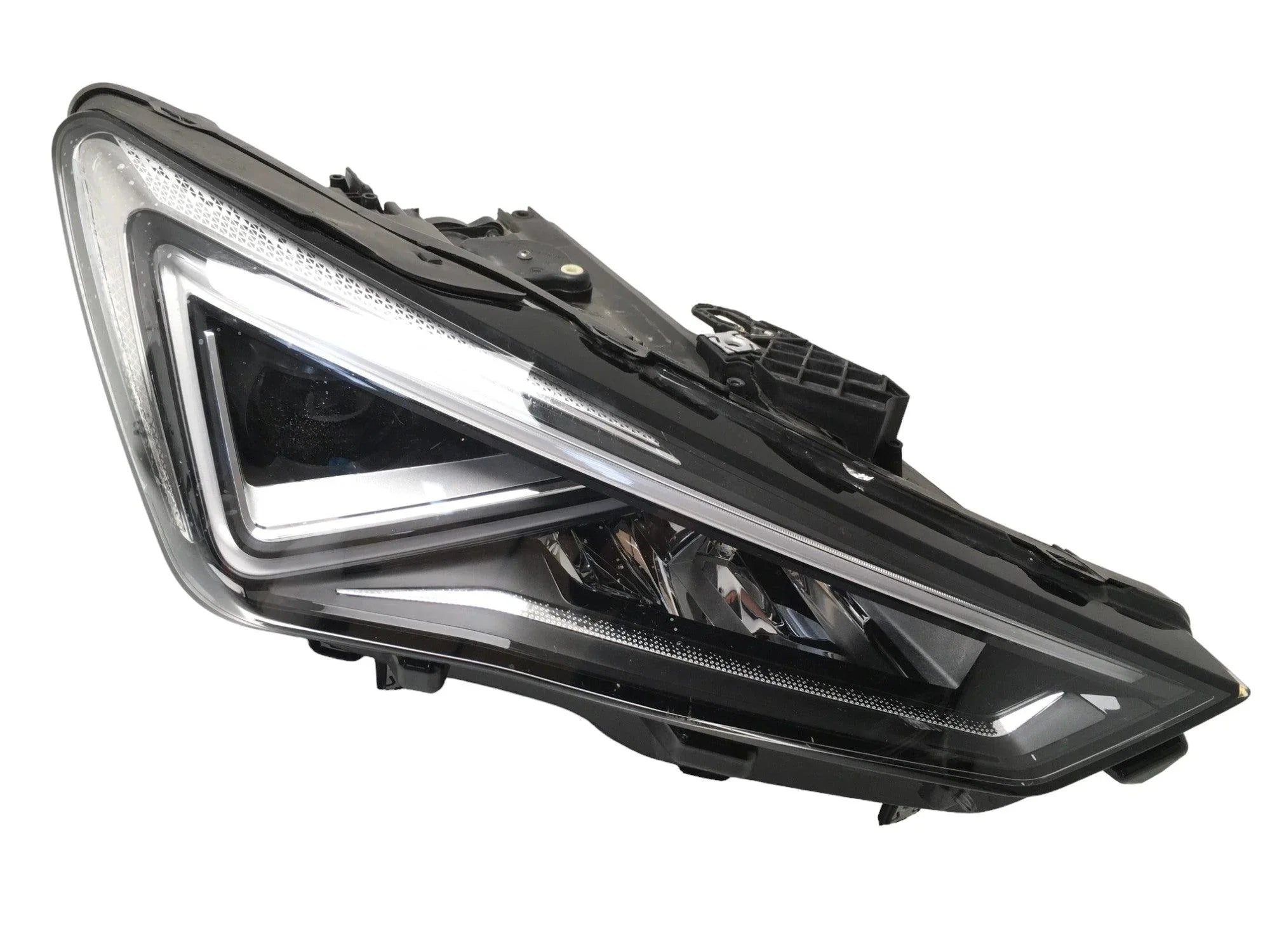 Cupra Formentor right headlight – AutoRR