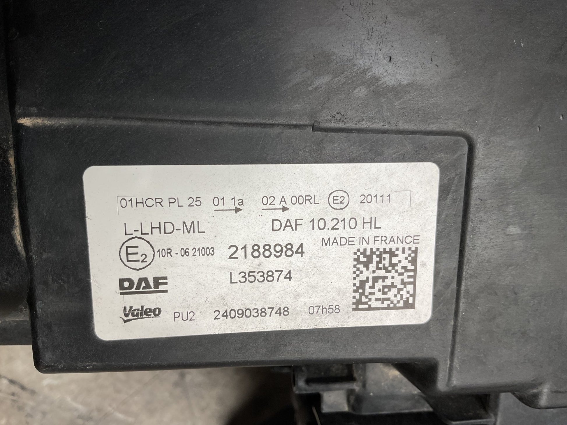 Faro derecho DAF XG 350 - 2188984