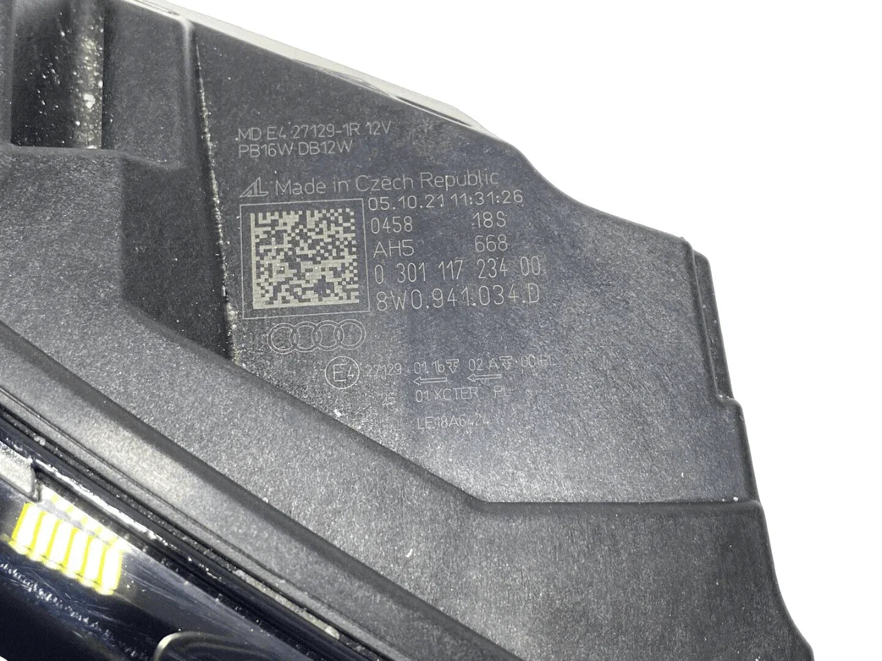 Faro derecho Full Led Audi A4 B9 Nuevo