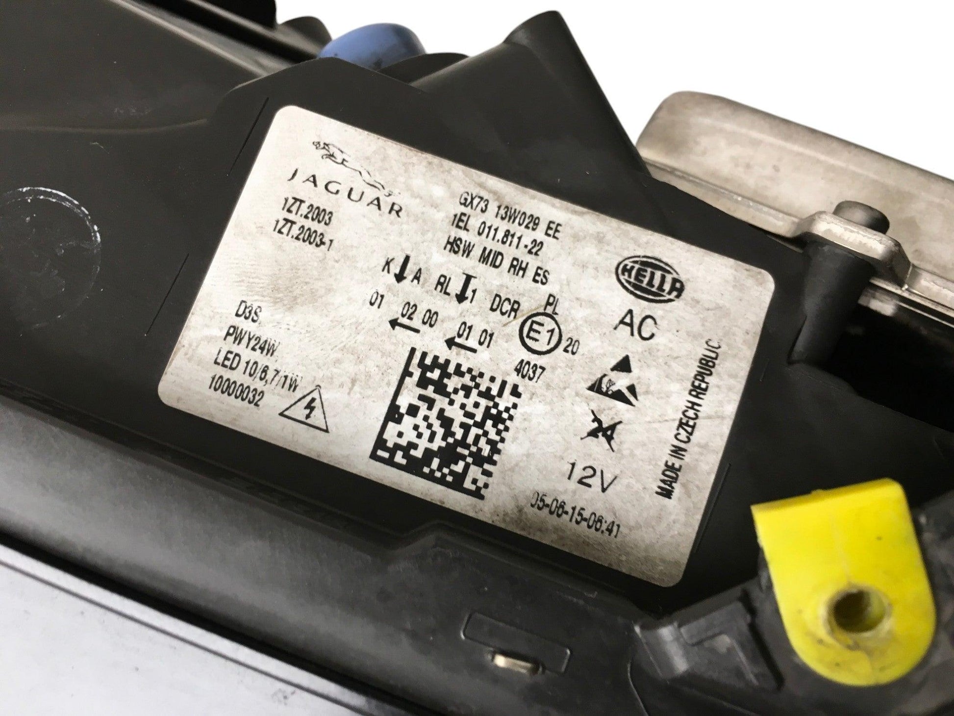 Faro derecho Jaguar XE - GX7313W029EE