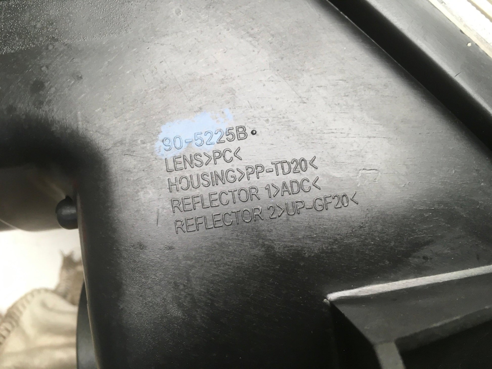 Faro derecho Kymco Downtown - 33100-LEA7-E00