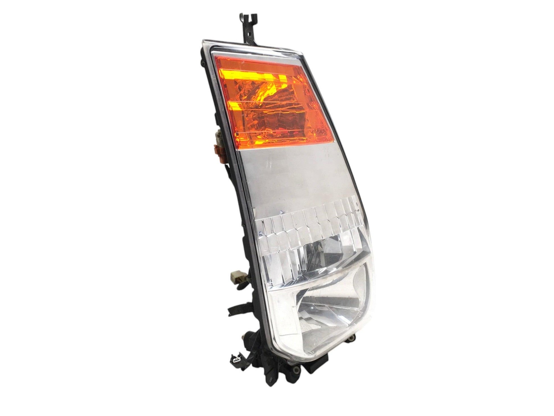 Faro derecho Nissan Cabstar F24 - 26010MB41A