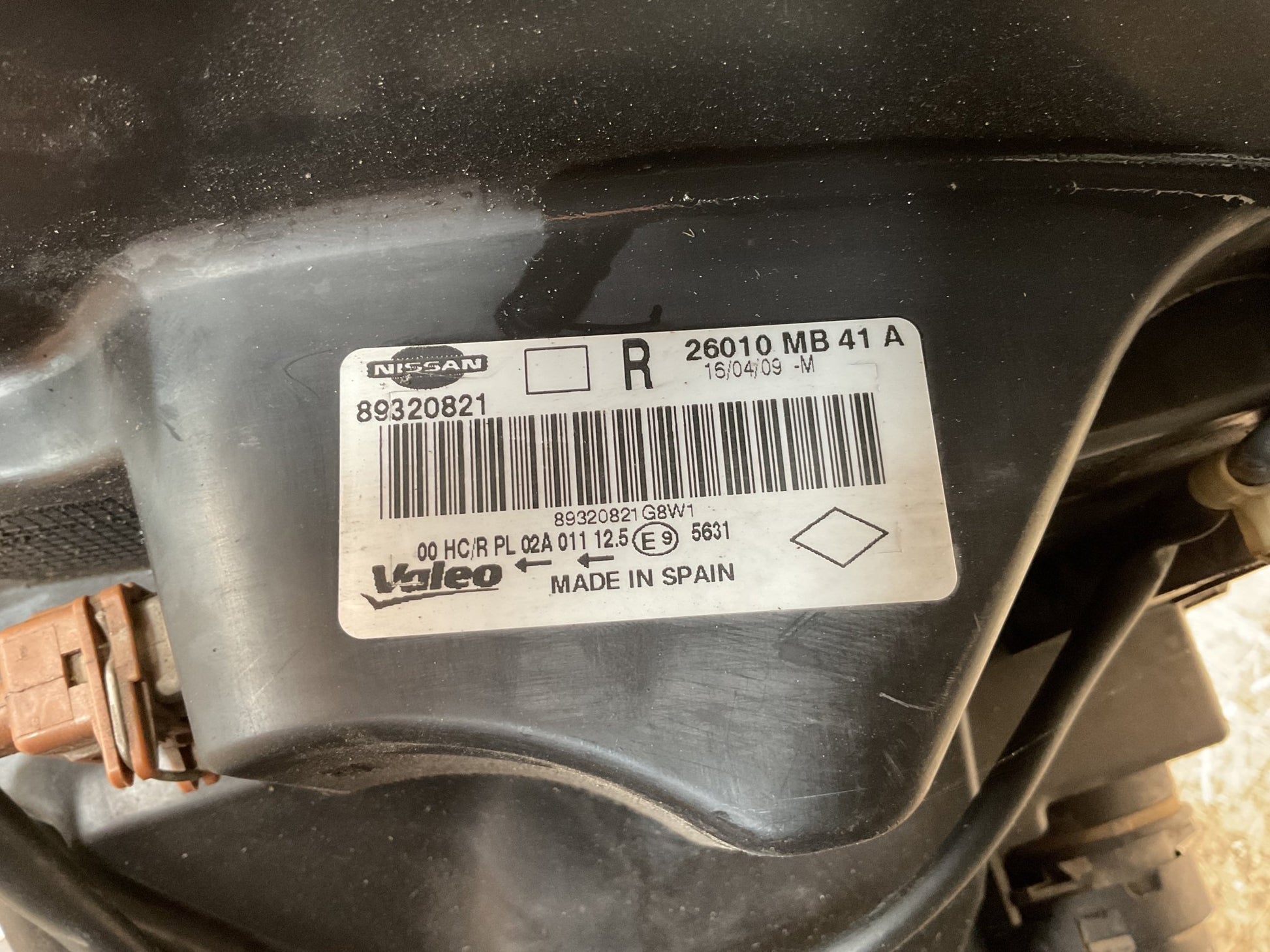 Faro derecho Nissan Cabstar F24 - 26010MB41A _