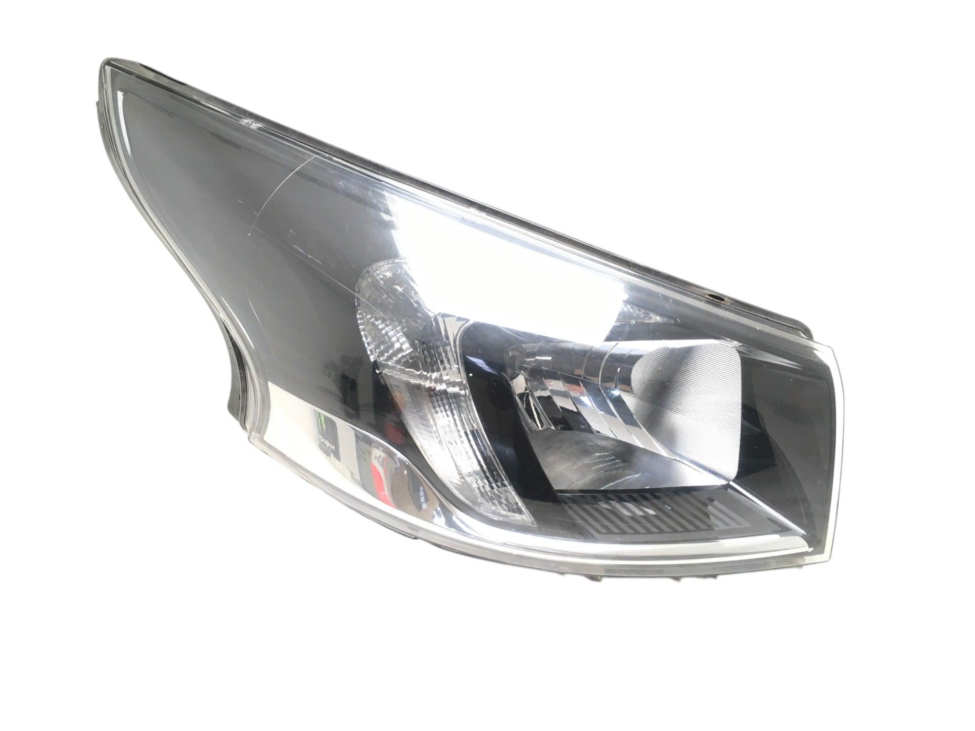 Faro derecho Opel Vivaro B - 260107798R