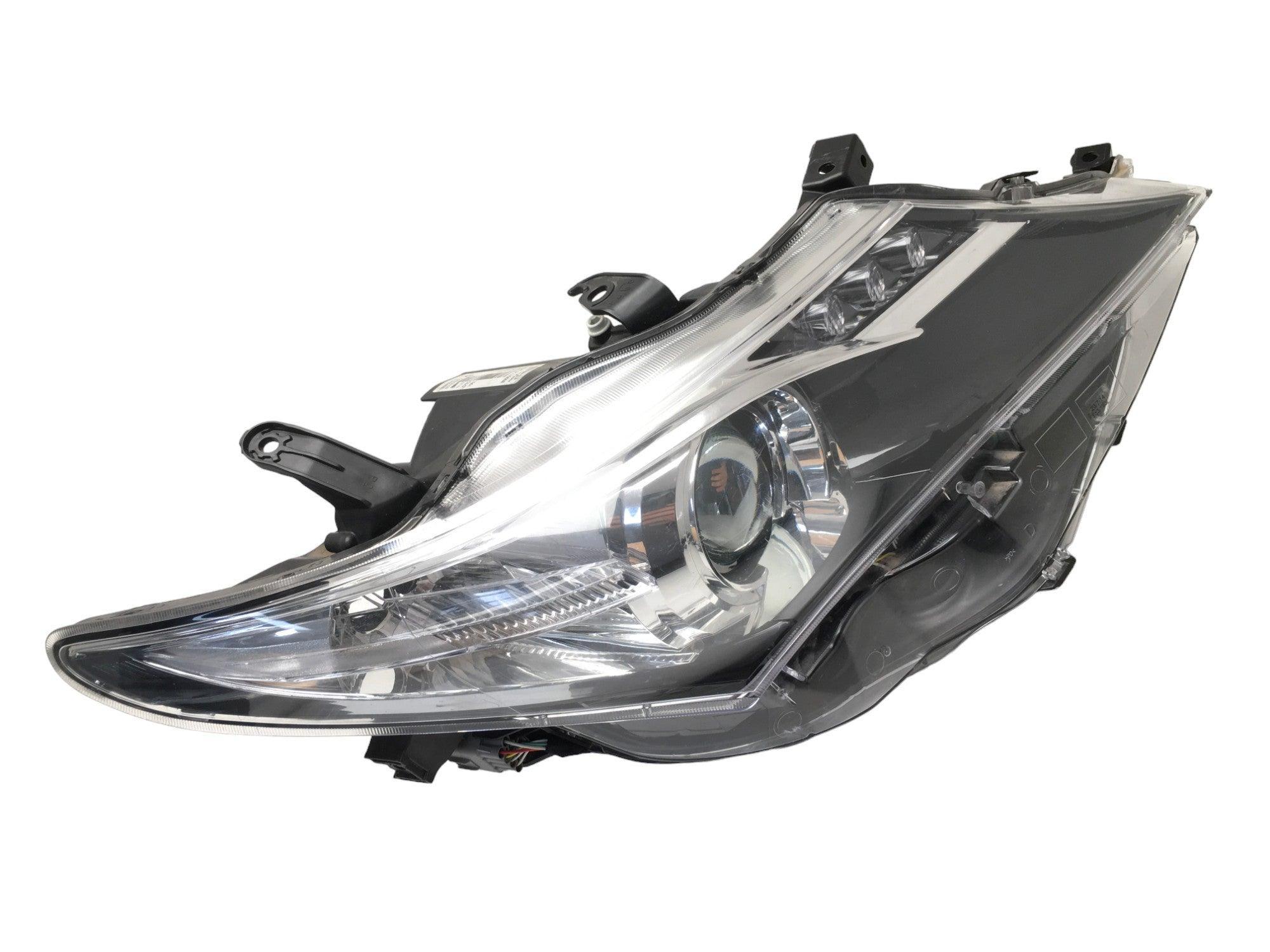 Faro derecho Toyota Auris E18 - 8111002E21