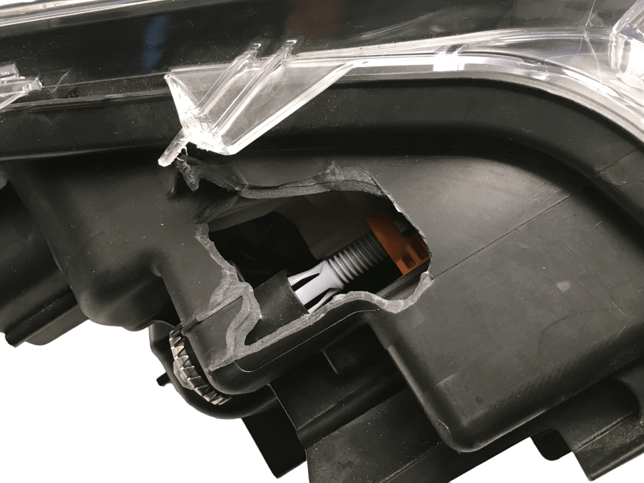 Faro derecho Toyota Yaris Cross - 811100DP51