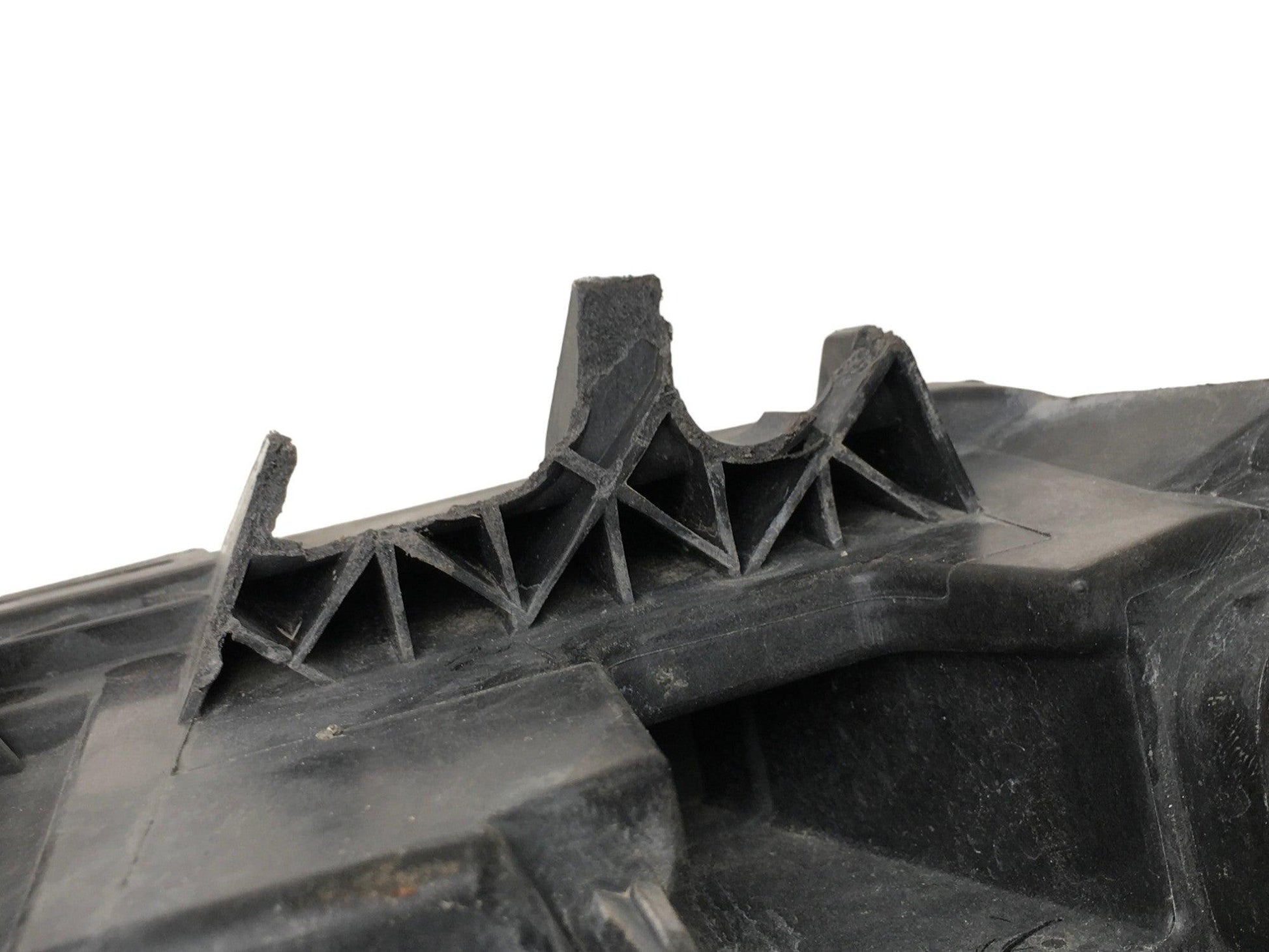 Faro derecho Volvo FH III - 22239244