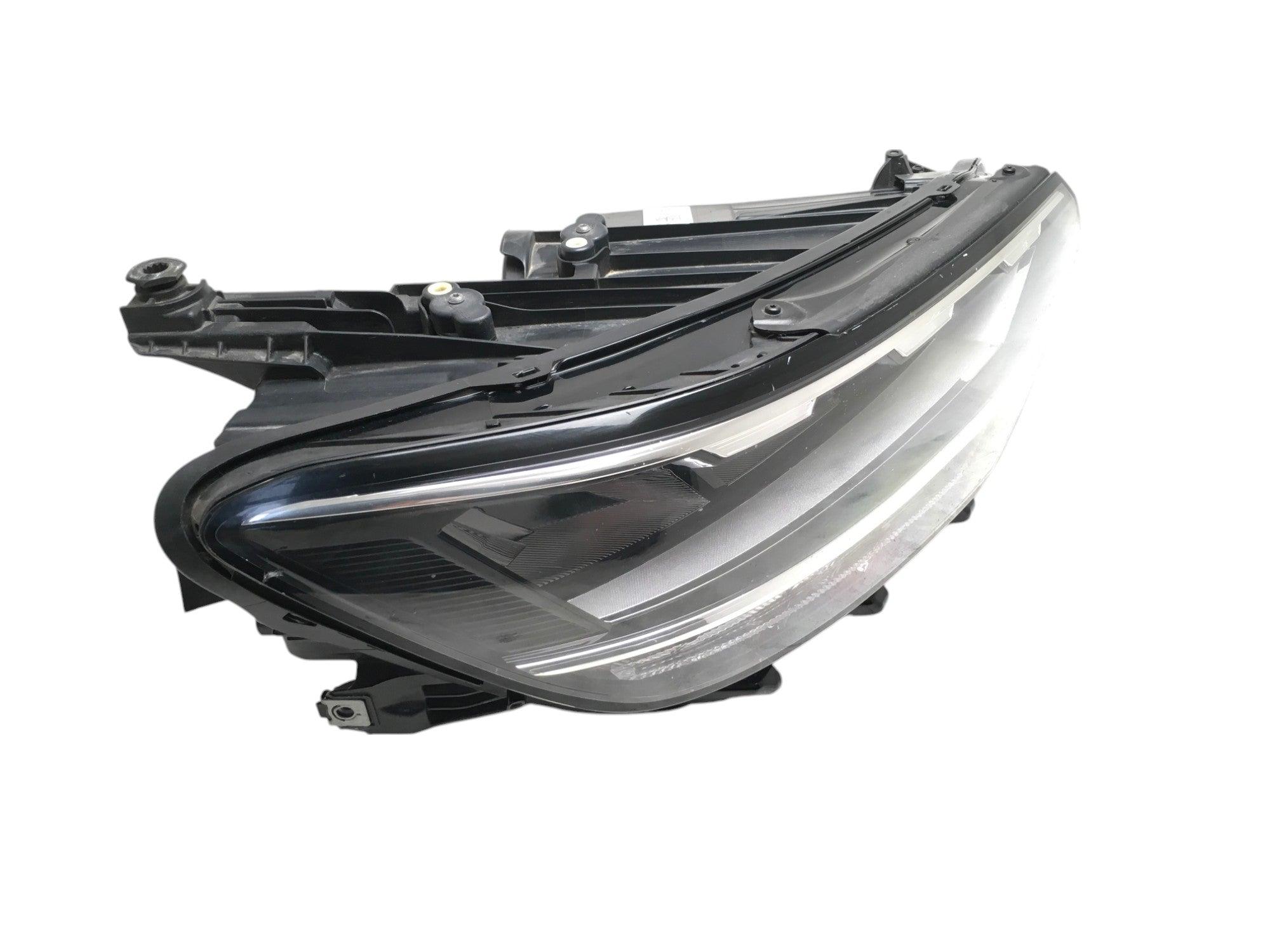 Faro derecho VW Passat B8 GTE - 3G1941036P