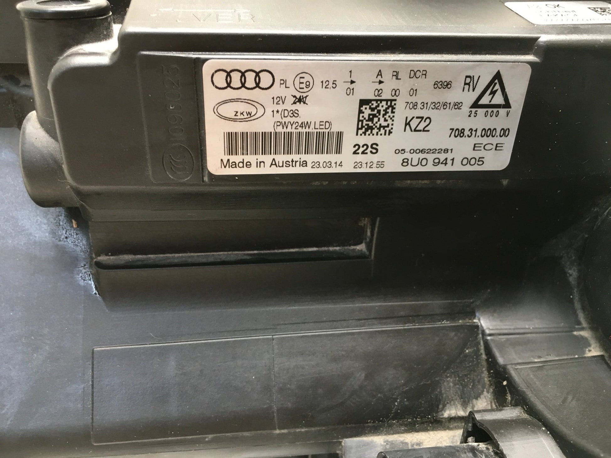 Faro izq Audi Q3 8U - 8U0941005