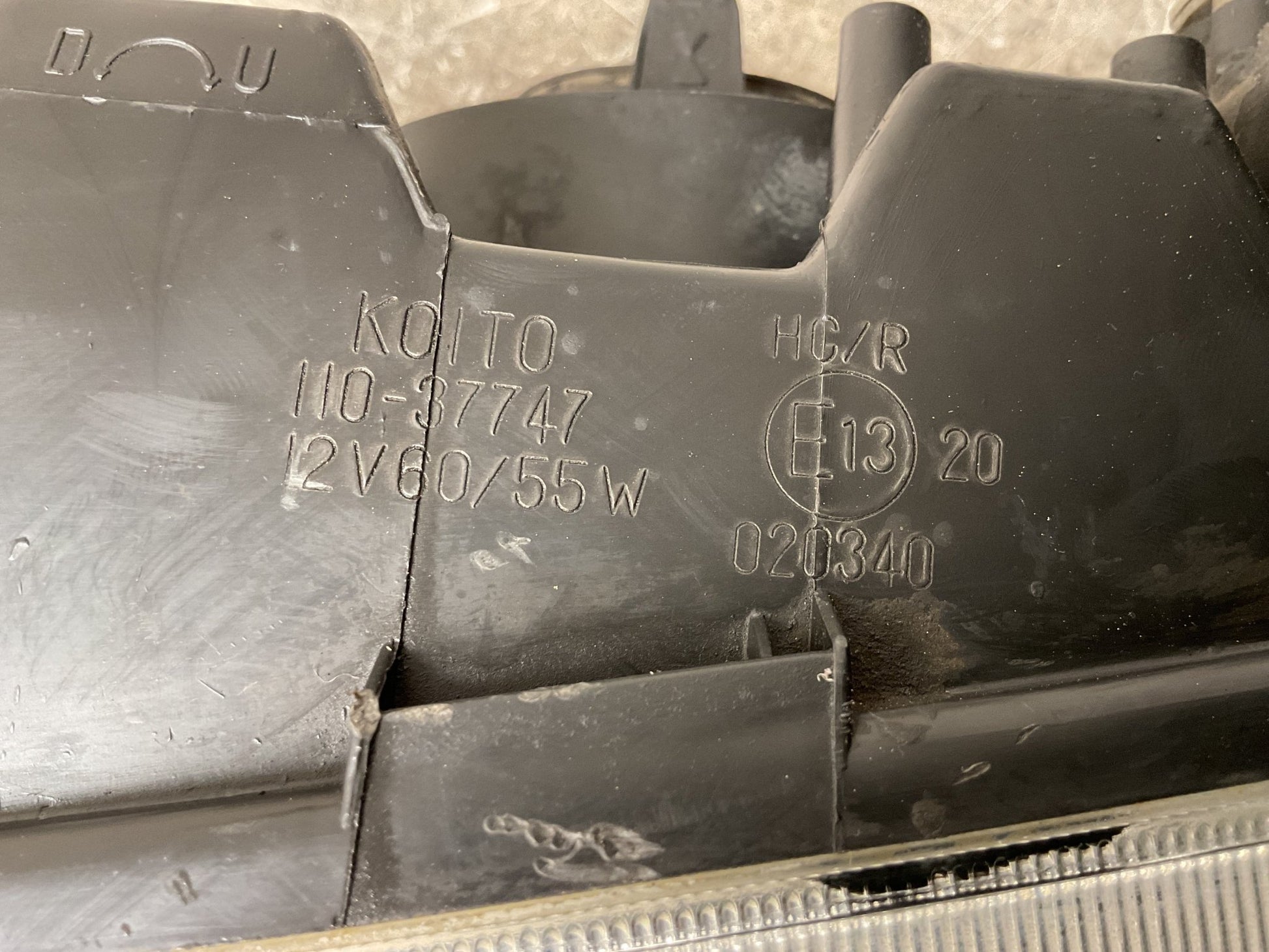 Faro izq Mitsubishi Pajero 1991 - 1999 - 110 - 37747