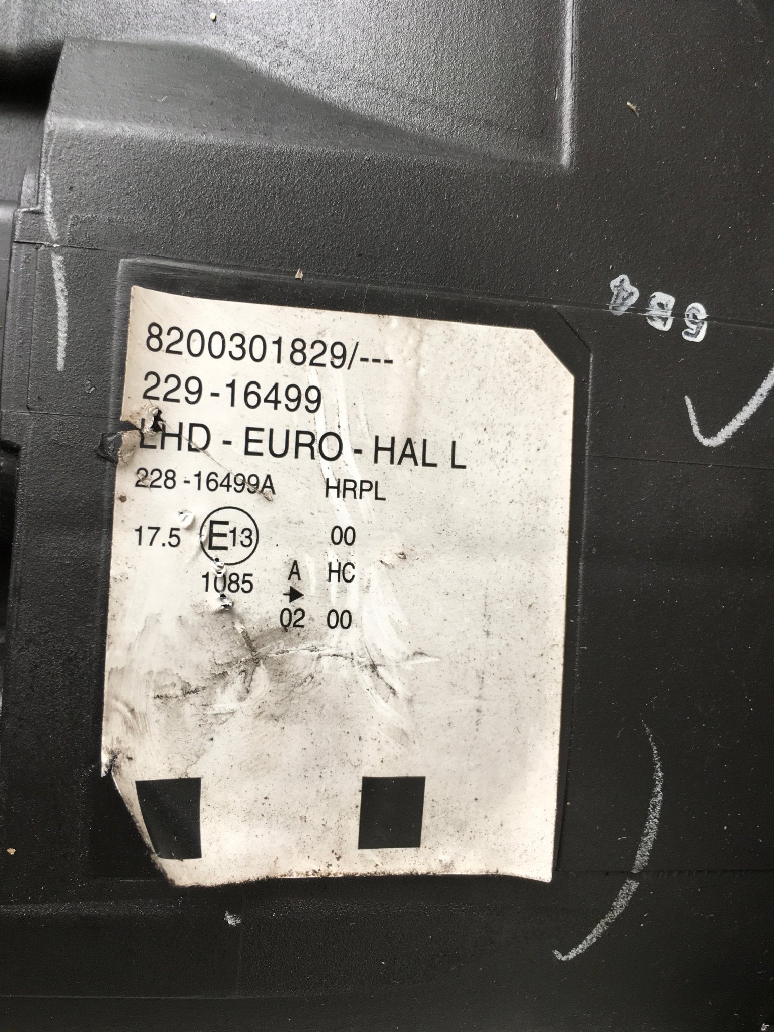 Faro izq Renault Modus - 8200301829