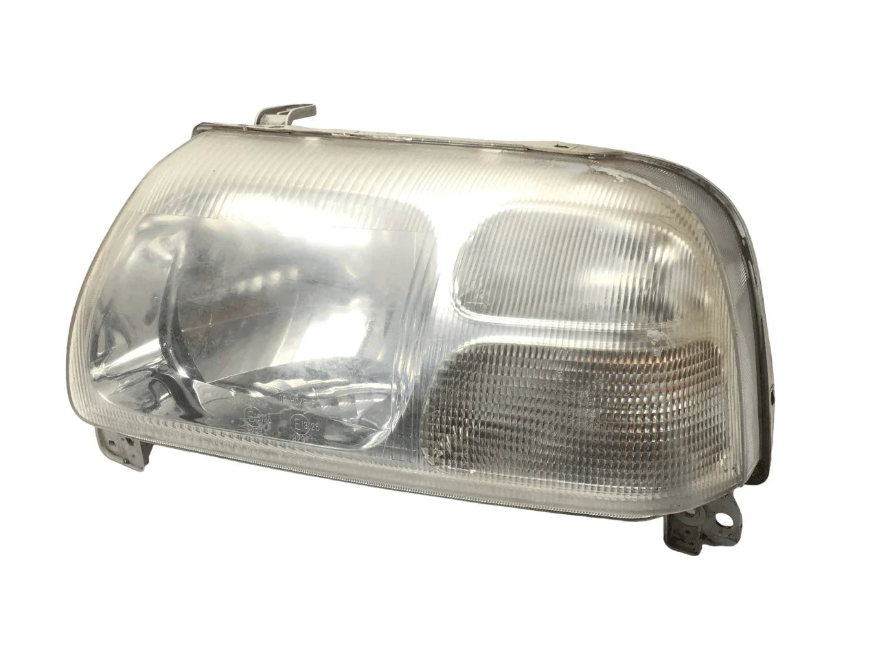 Faro izq Suzuki Grand vitara 1
