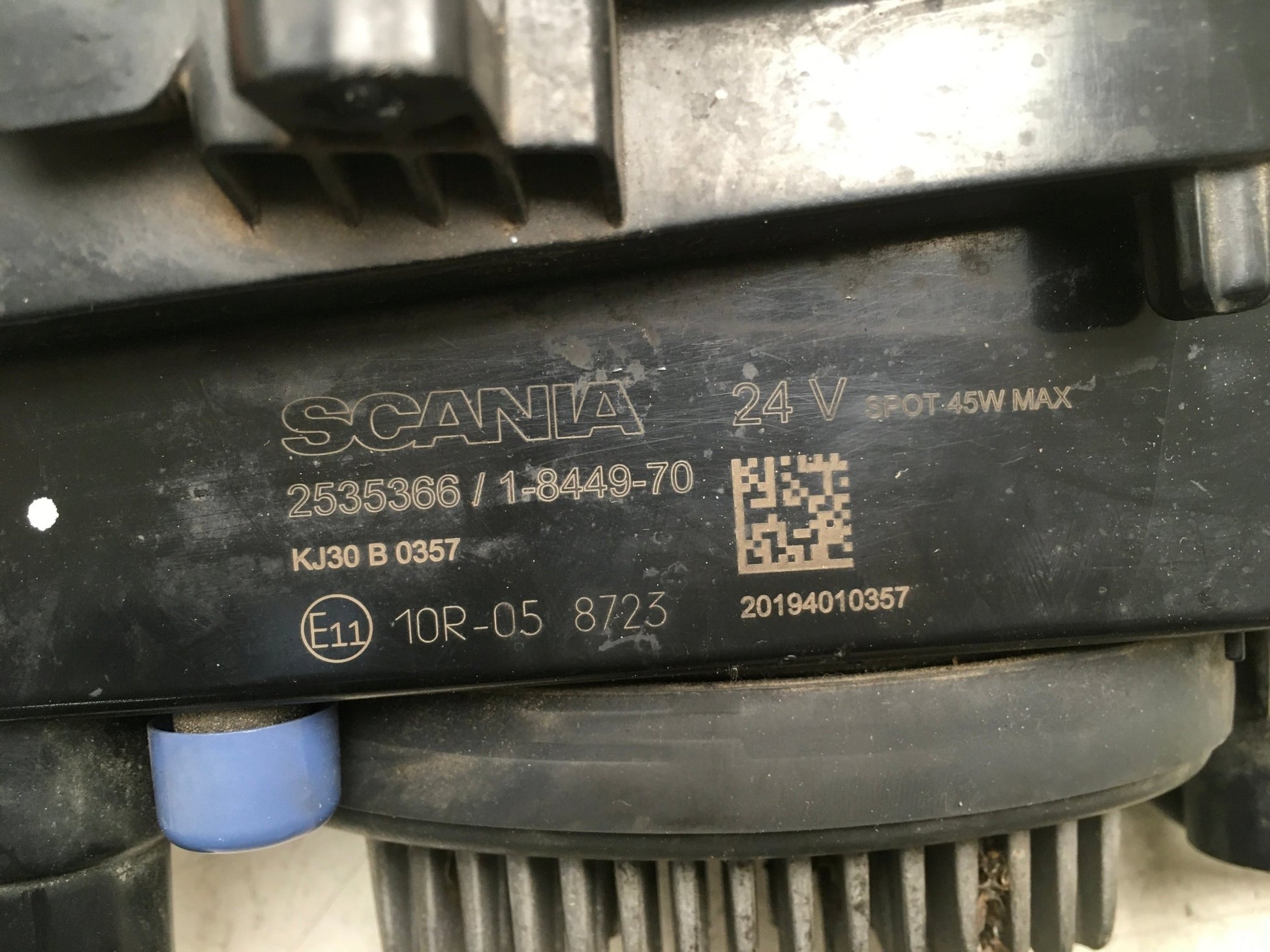 Faro izq Techo Scania Serie 7 - 2535366