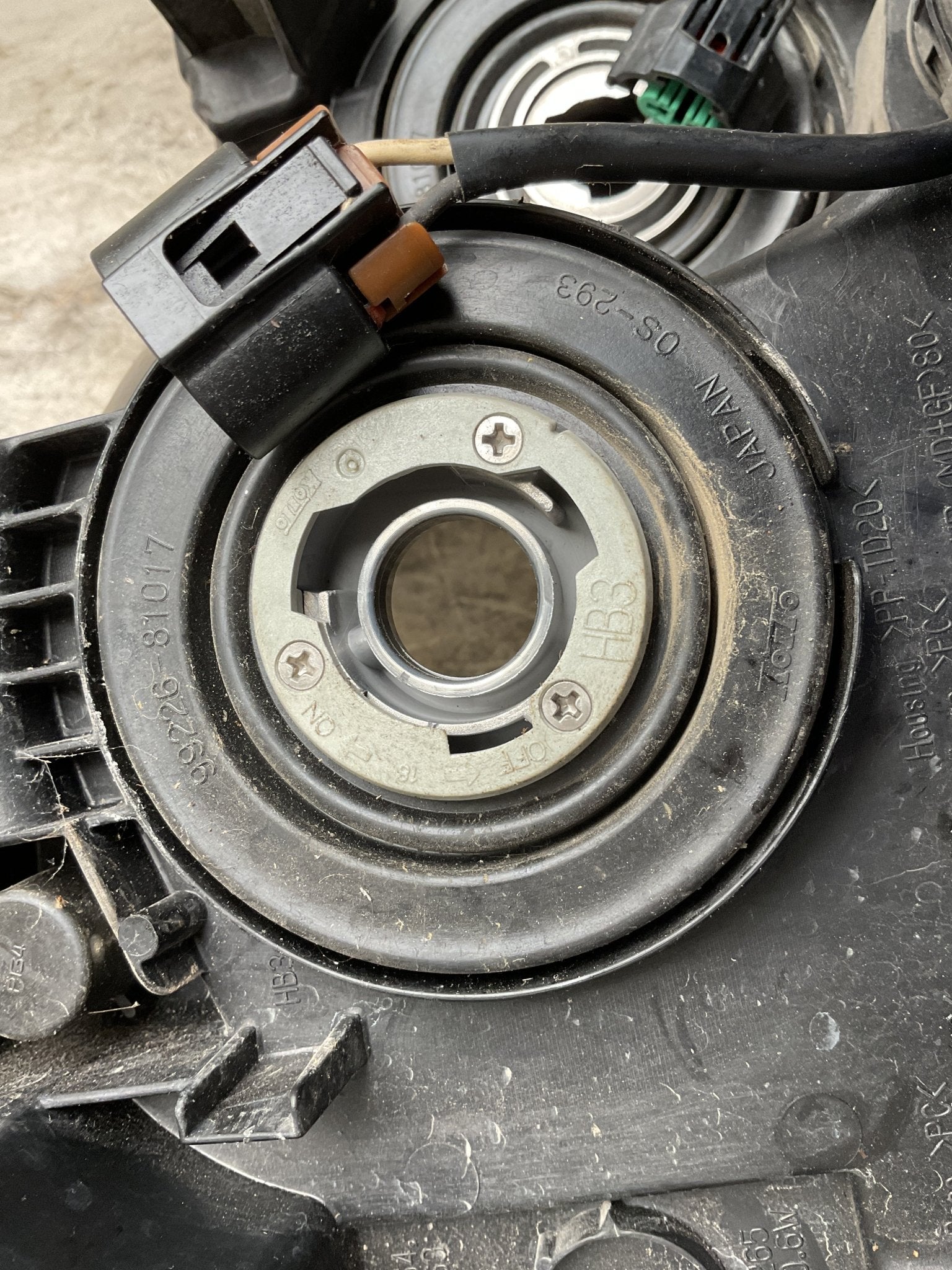 Faro izq Toyota Land Cruiser Prado 2019 - 2023 - 81170 - 60N00