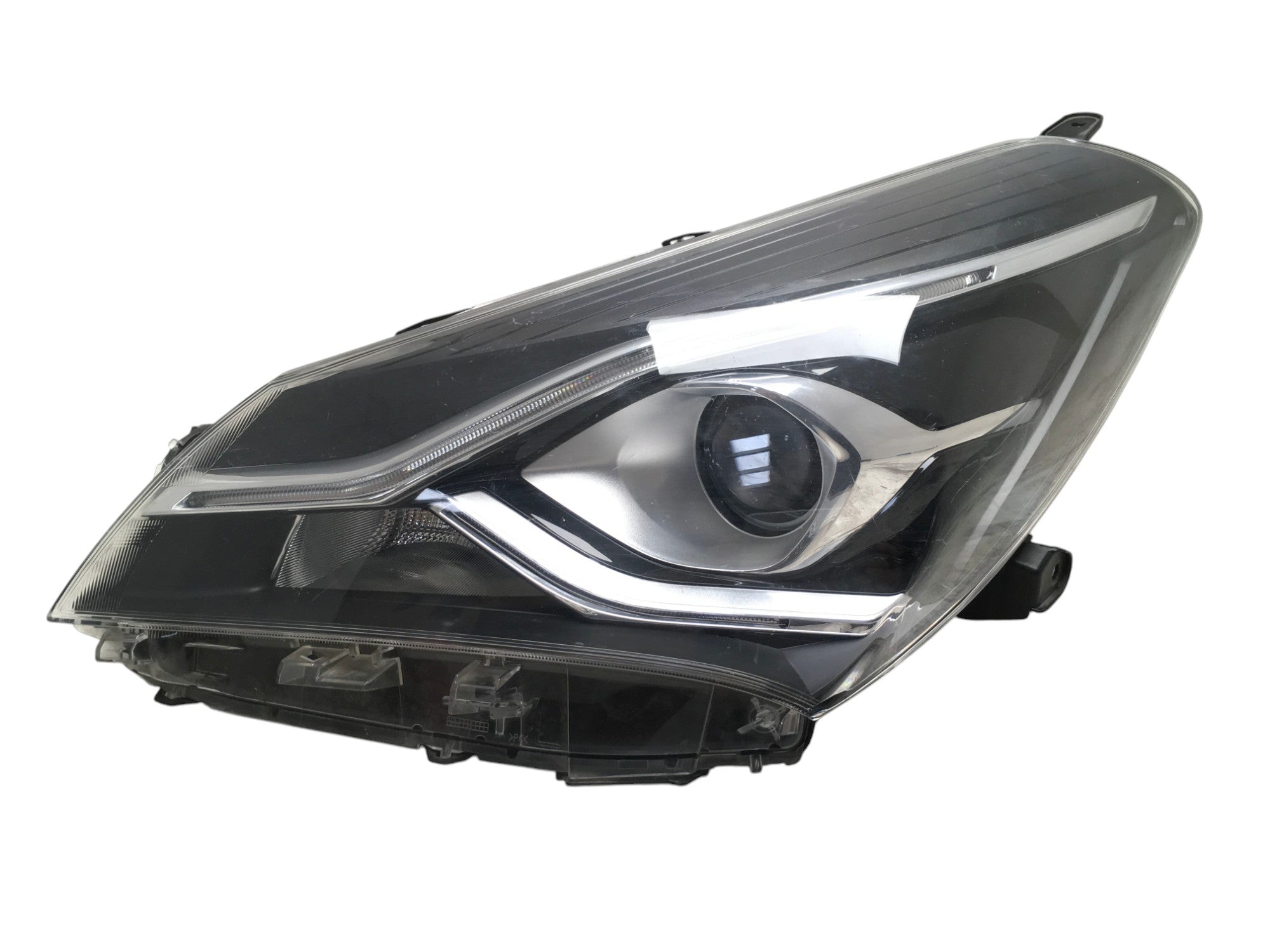 Faro izq Toyota Yaris P13 Hibrido Fase 3 - 0D1970D198