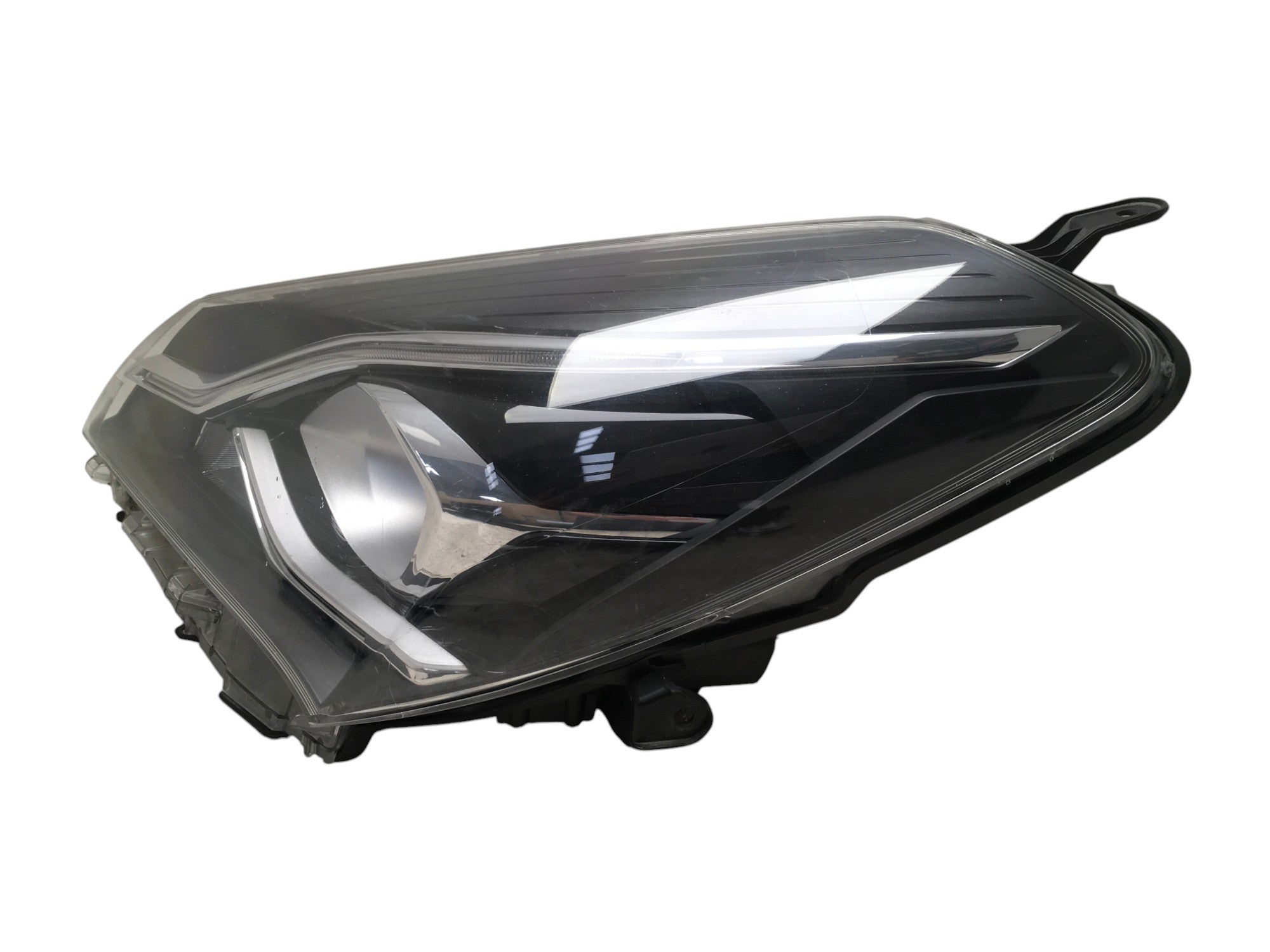 Faro izq Toyota Yaris P13 Hibrido Fase 3 - 0D1970D198