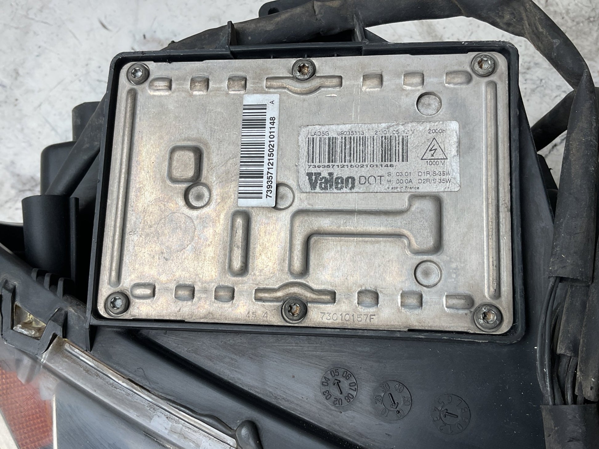 Faro izq Volvo XC90 I 30698813 - 89900298