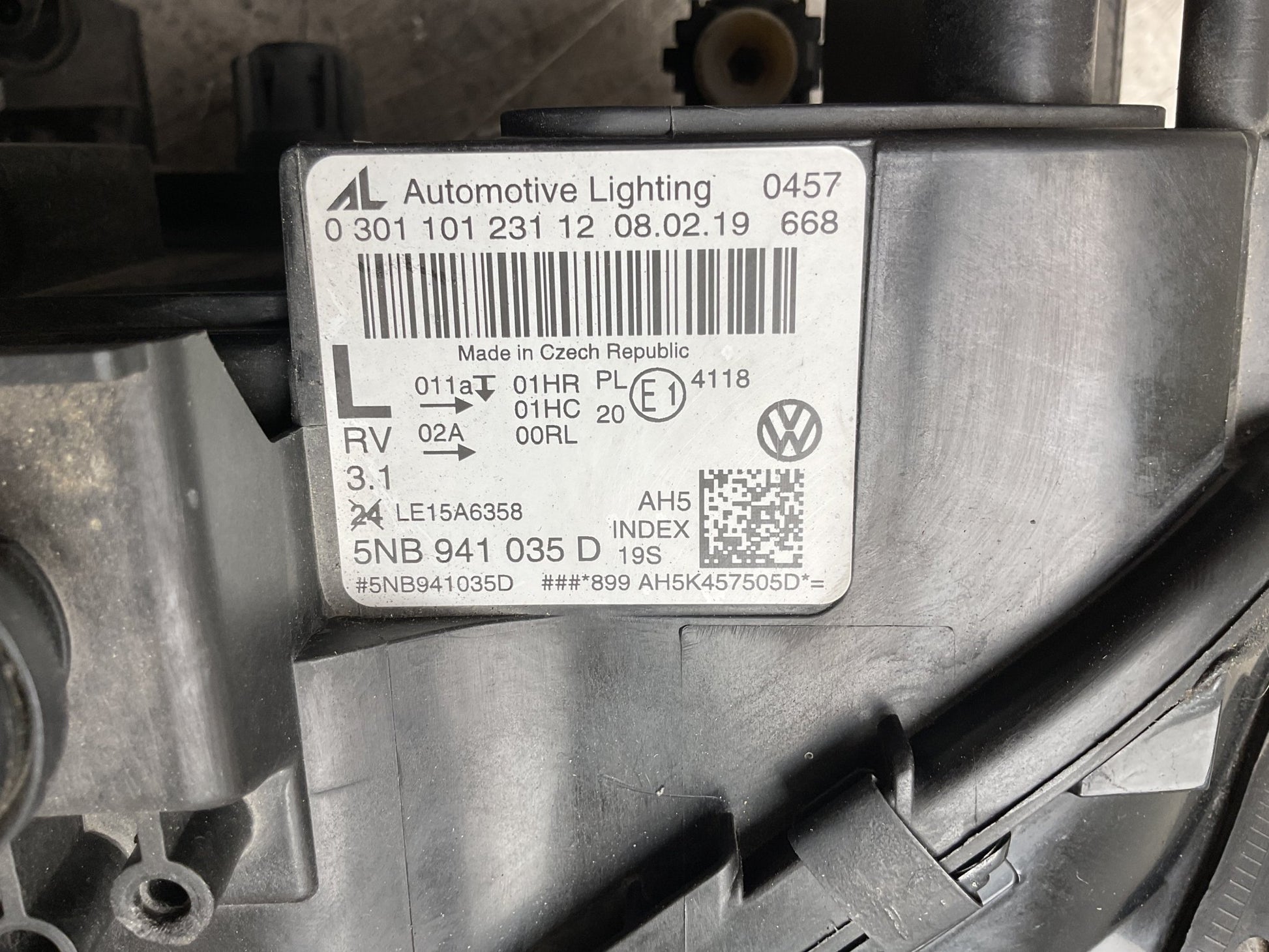 Faro izq VW Tiguan II 2016 2025 - 5NB941035D