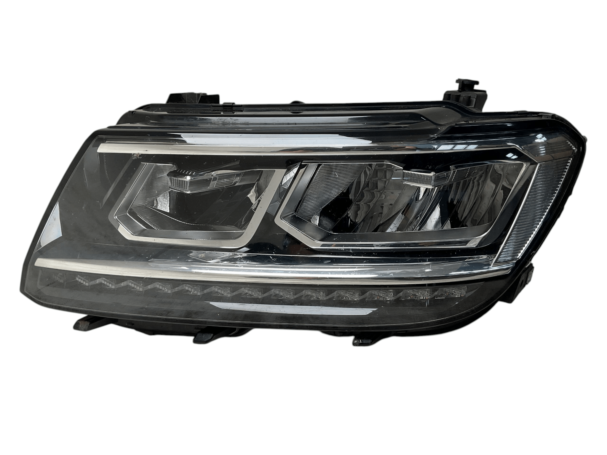 Faro izq VW Tiguan II 2016 2025 - 5NB941035D