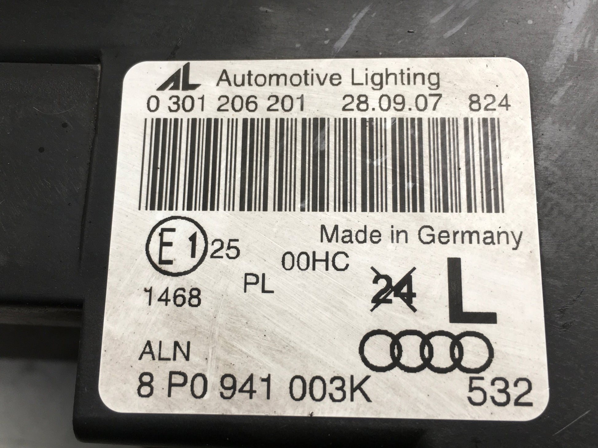 Faro izquierdo Audi A3 8P - 8P0941003K