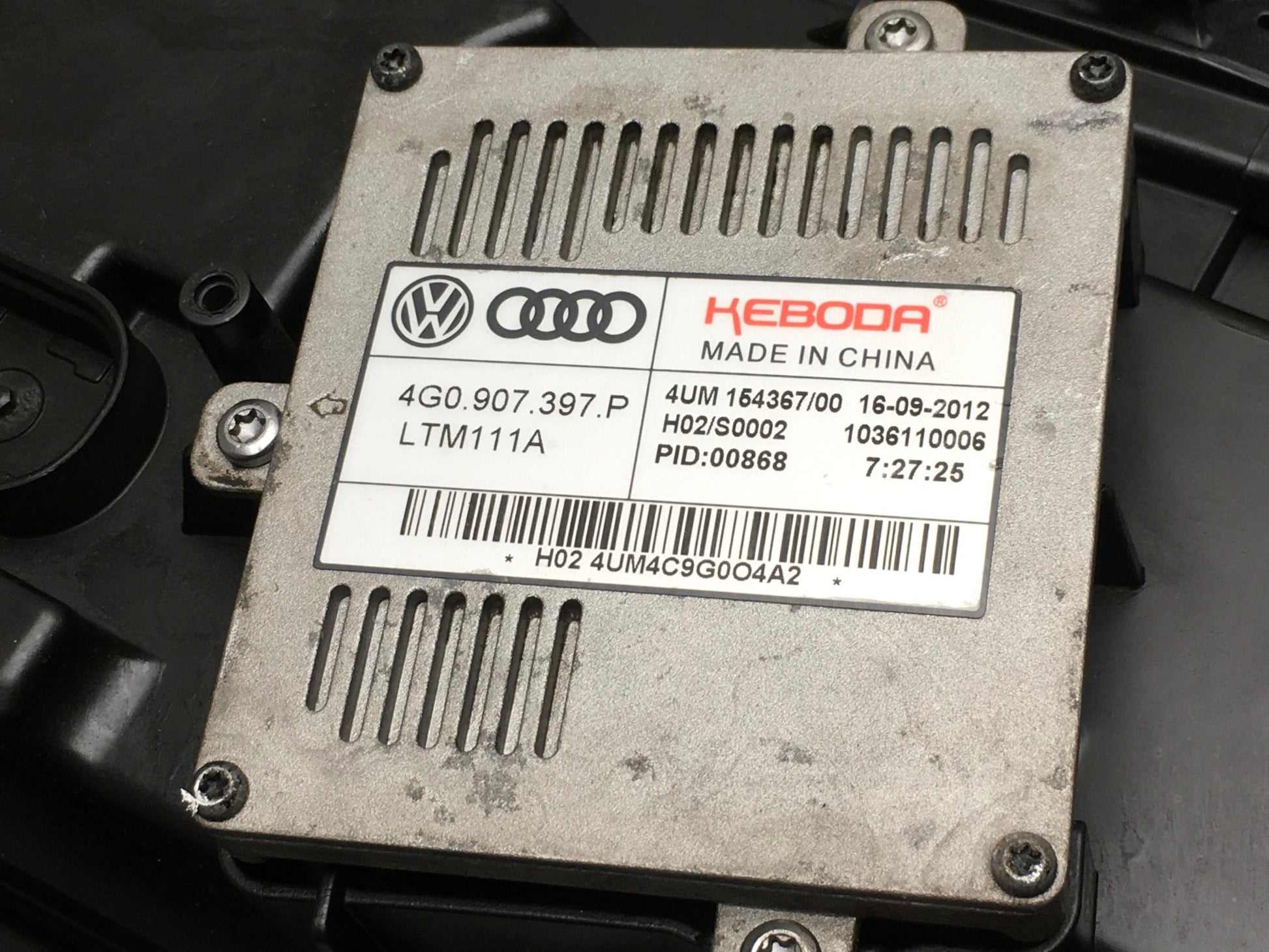 Faro izquierdo Audi A3 8V - 8V0941005