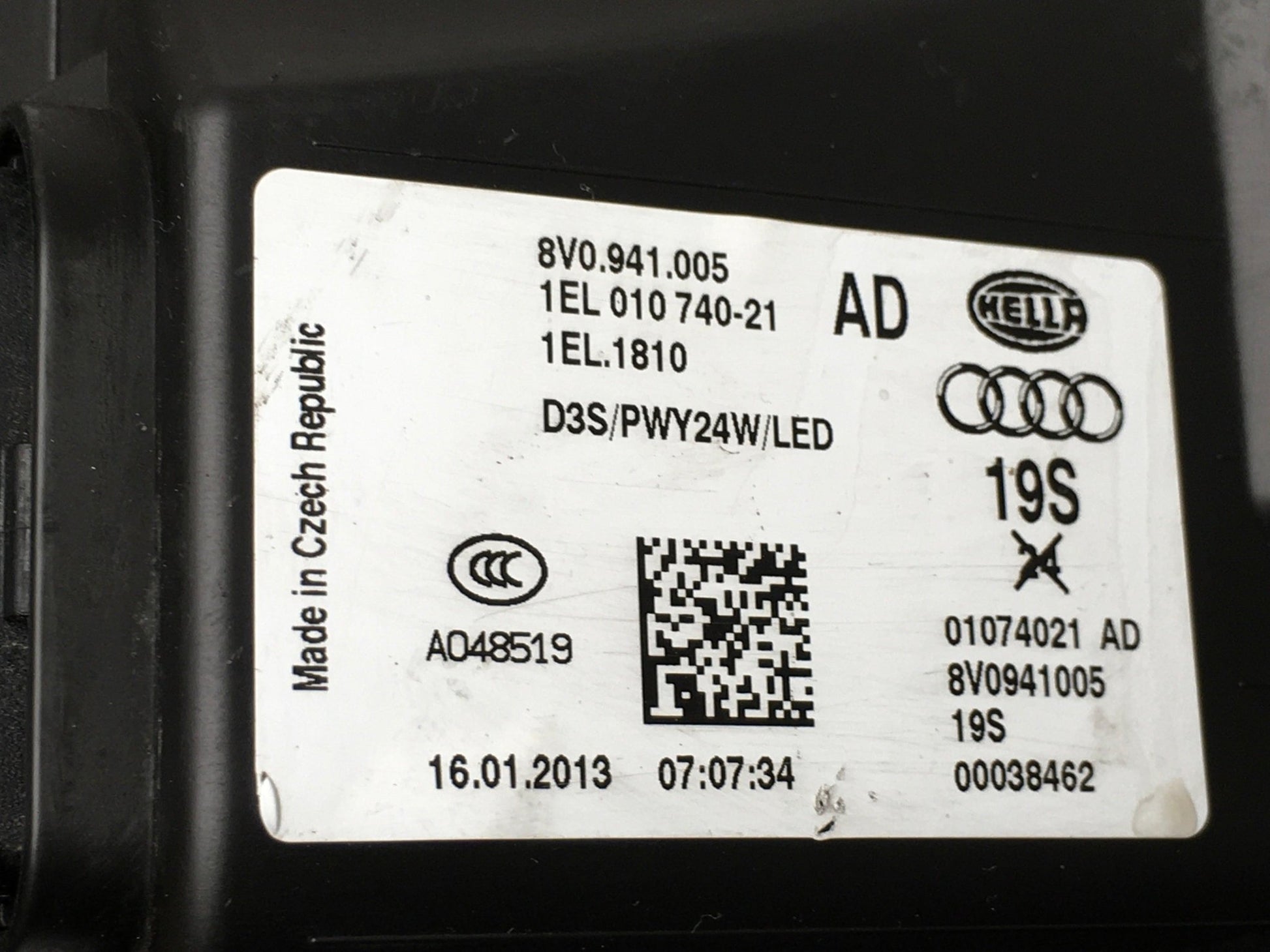 Faro izquierdo Audi A3 8V - 8V0941005