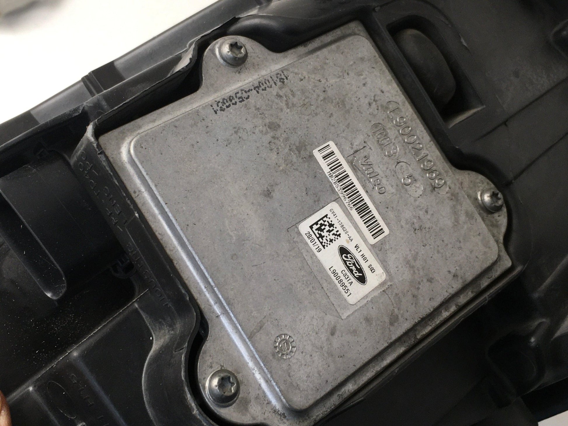 Faro izquierdo Ford Kuga II Titanium - 90156361