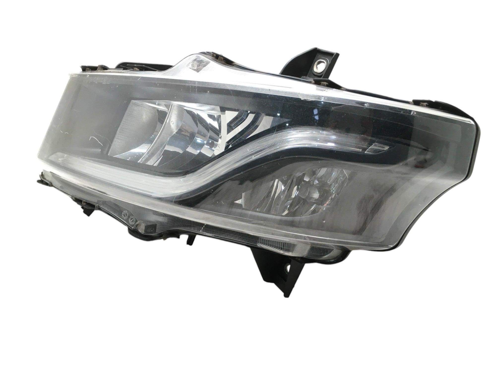 Faro izquierdo Iveco Stralis S - Way - 10R050081 _