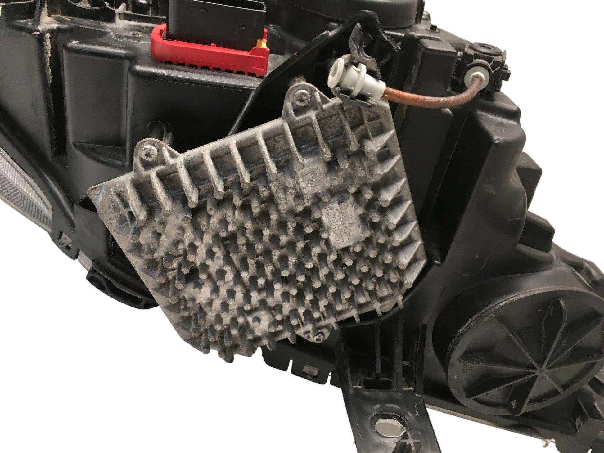 Faro izquierdo Iveco Stralis S - Way - 10R050081